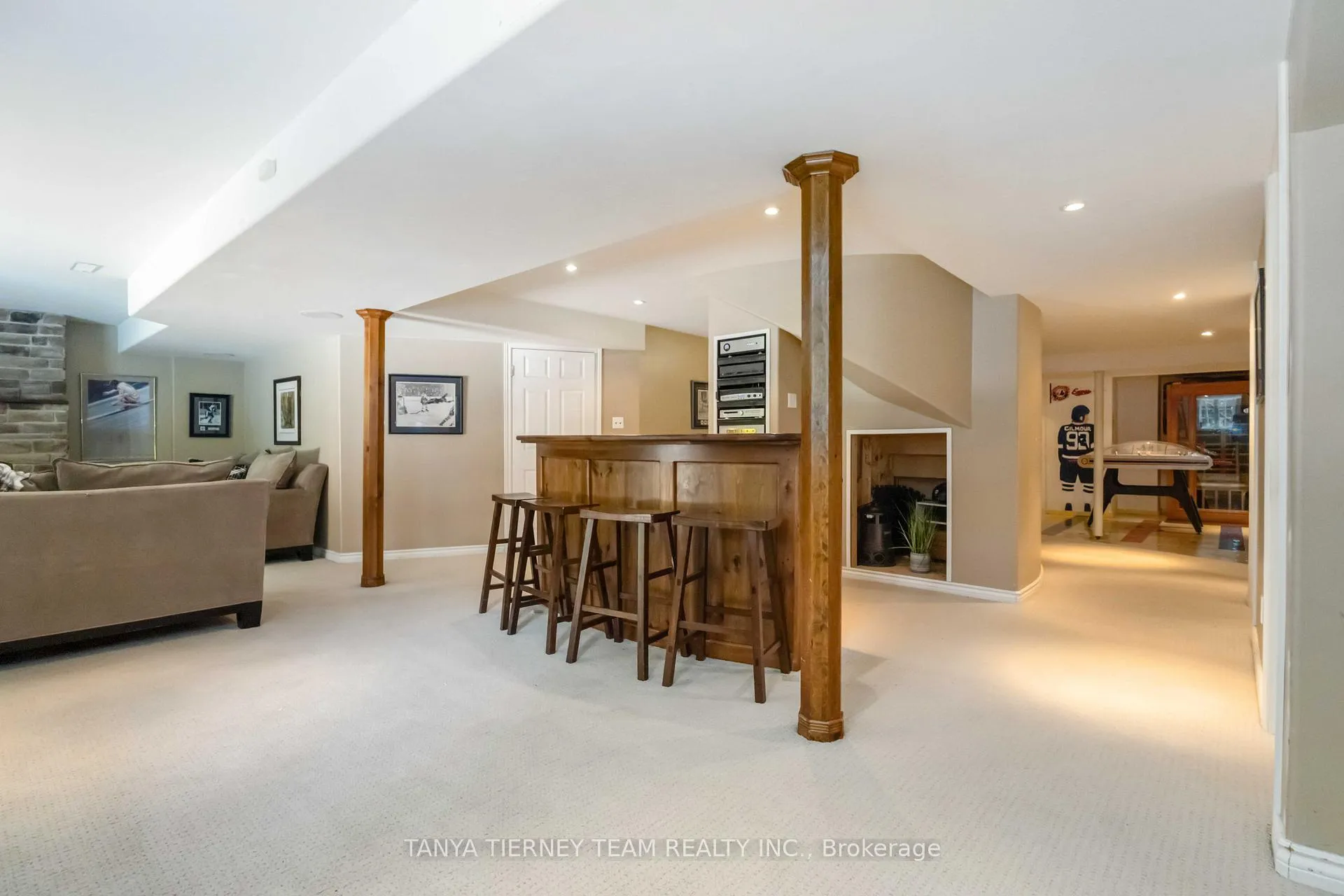 Photo 37 of 6 Braddock Court, Whitby, Brooklin — HOMEH