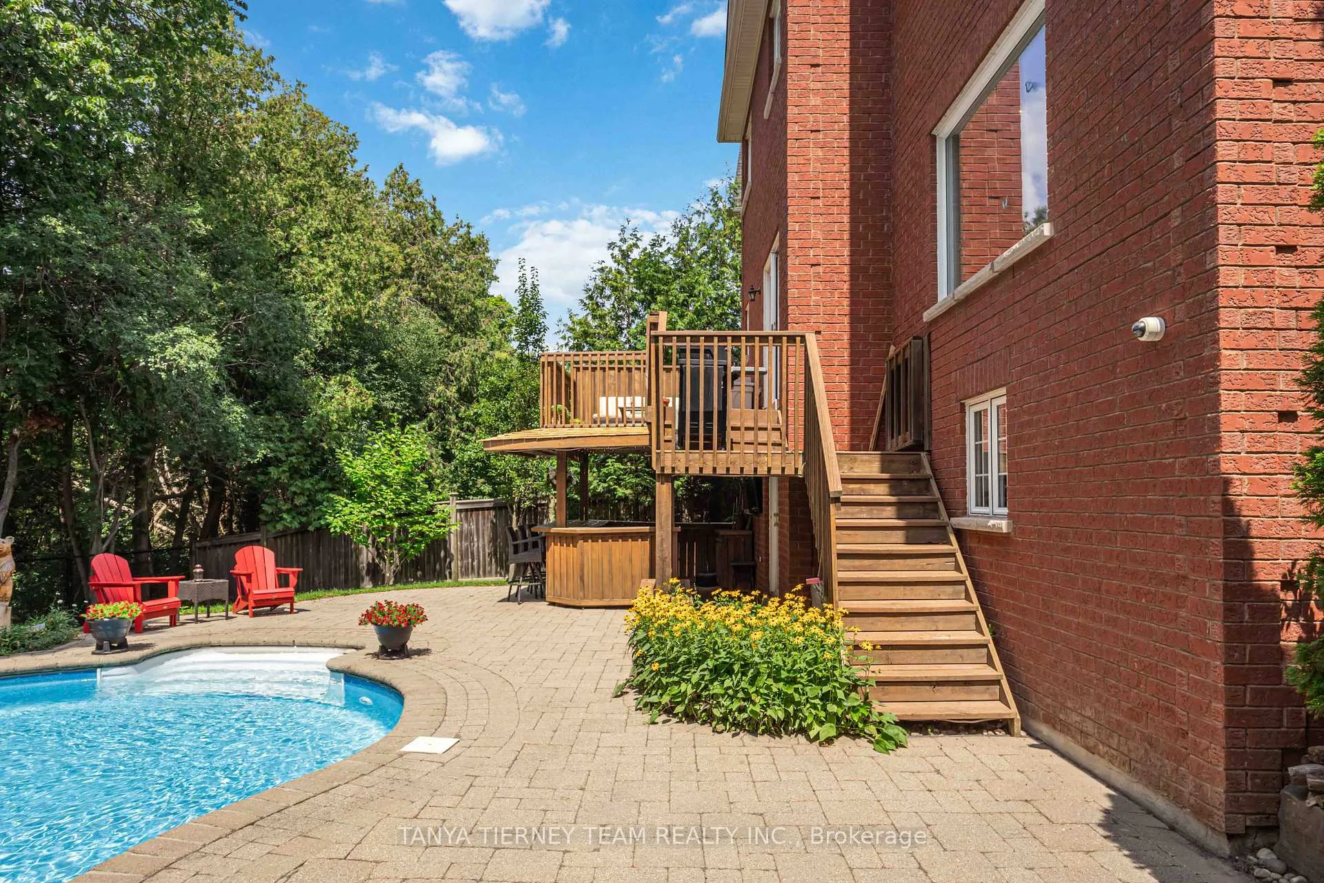 Photo 41 of 6 Braddock Court, Whitby, Brooklin — HOMEH