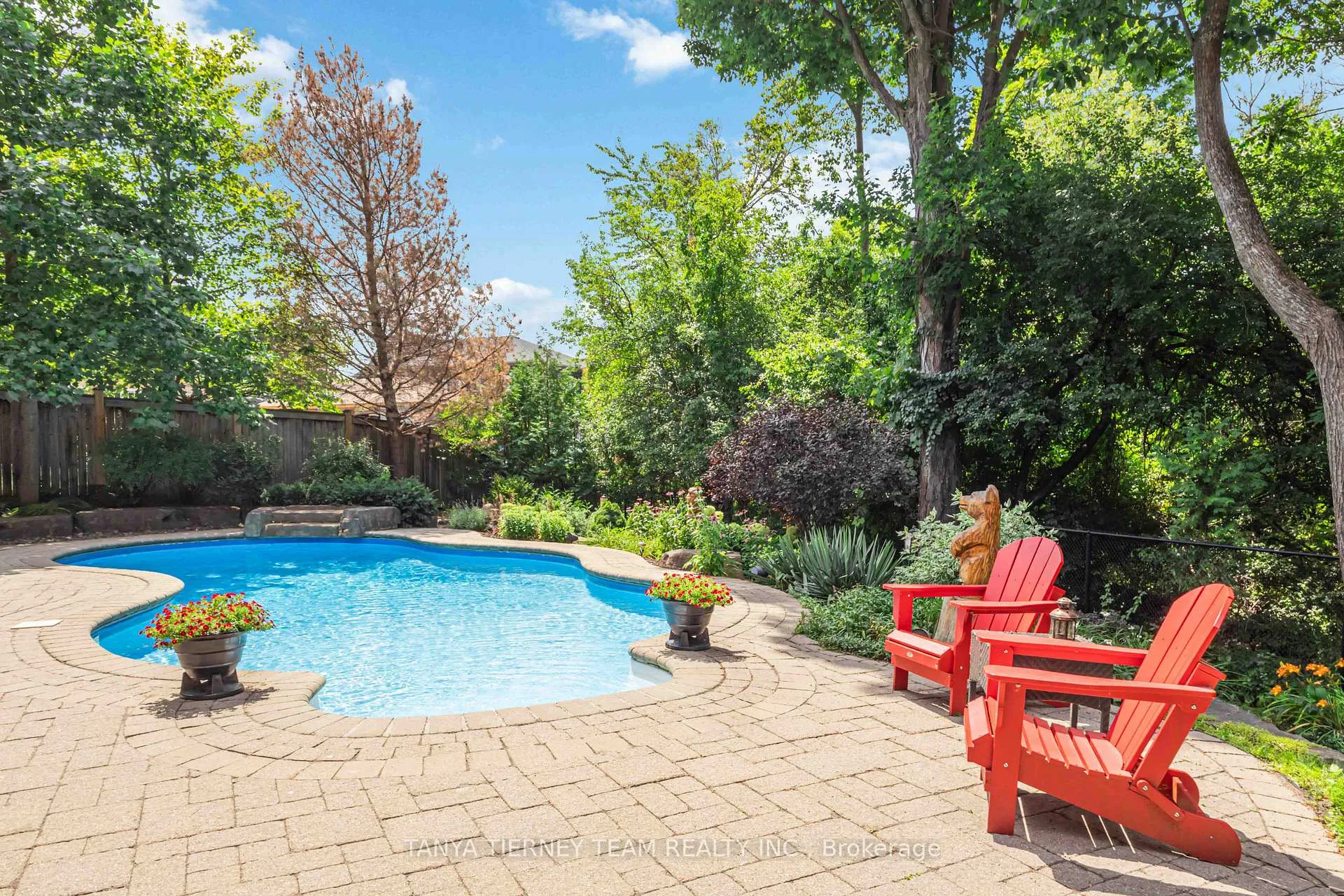 Photo 44 of 6 Braddock Court, Whitby, Brooklin — HOMEH