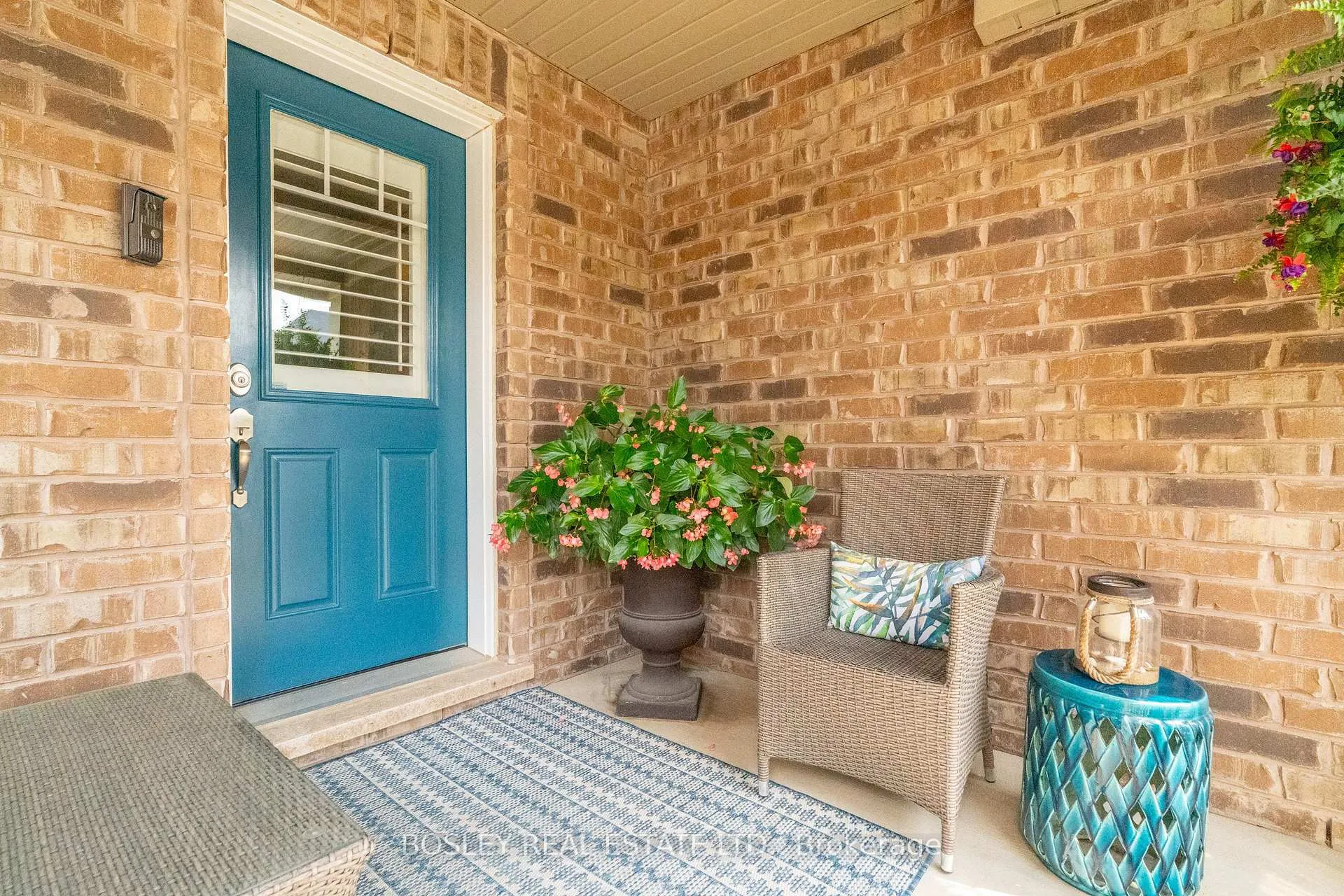 Photo 8 of 333 Apple Hill Crescent, Kitchener — HOMEH