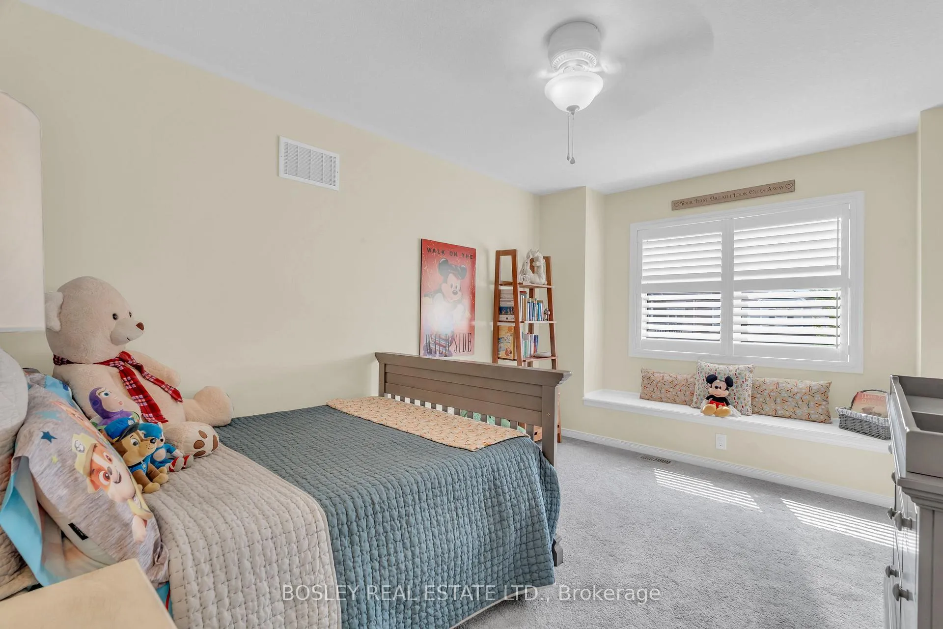 Photo 21 of 333 Apple Hill Crescent, Kitchener — HOMEH