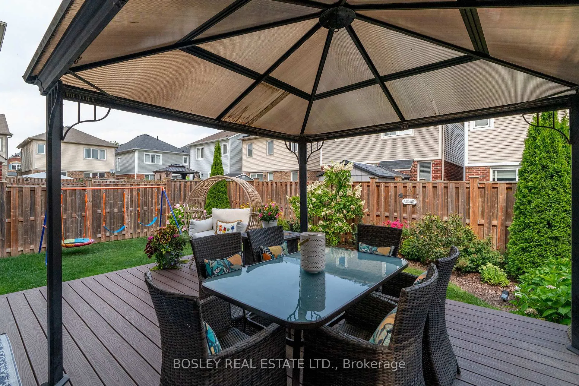 Photo 34 of 333 Apple Hill Crescent, Kitchener — HOMEH