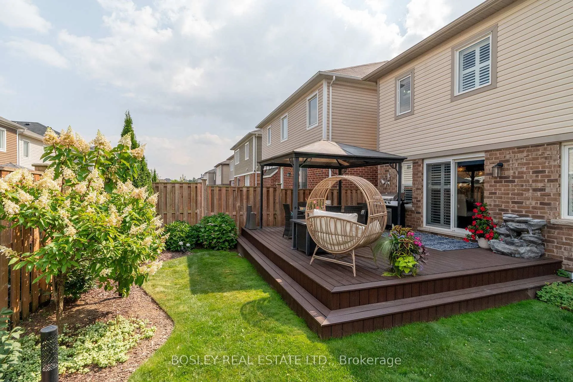 Photo 42 of 333 Apple Hill Crescent, Kitchener — HOMEH