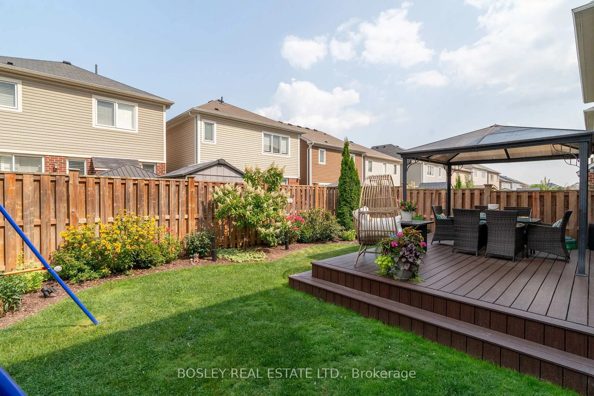 Photo 43 of 333 Apple Hill Crescent, Kitchener — HOMEH