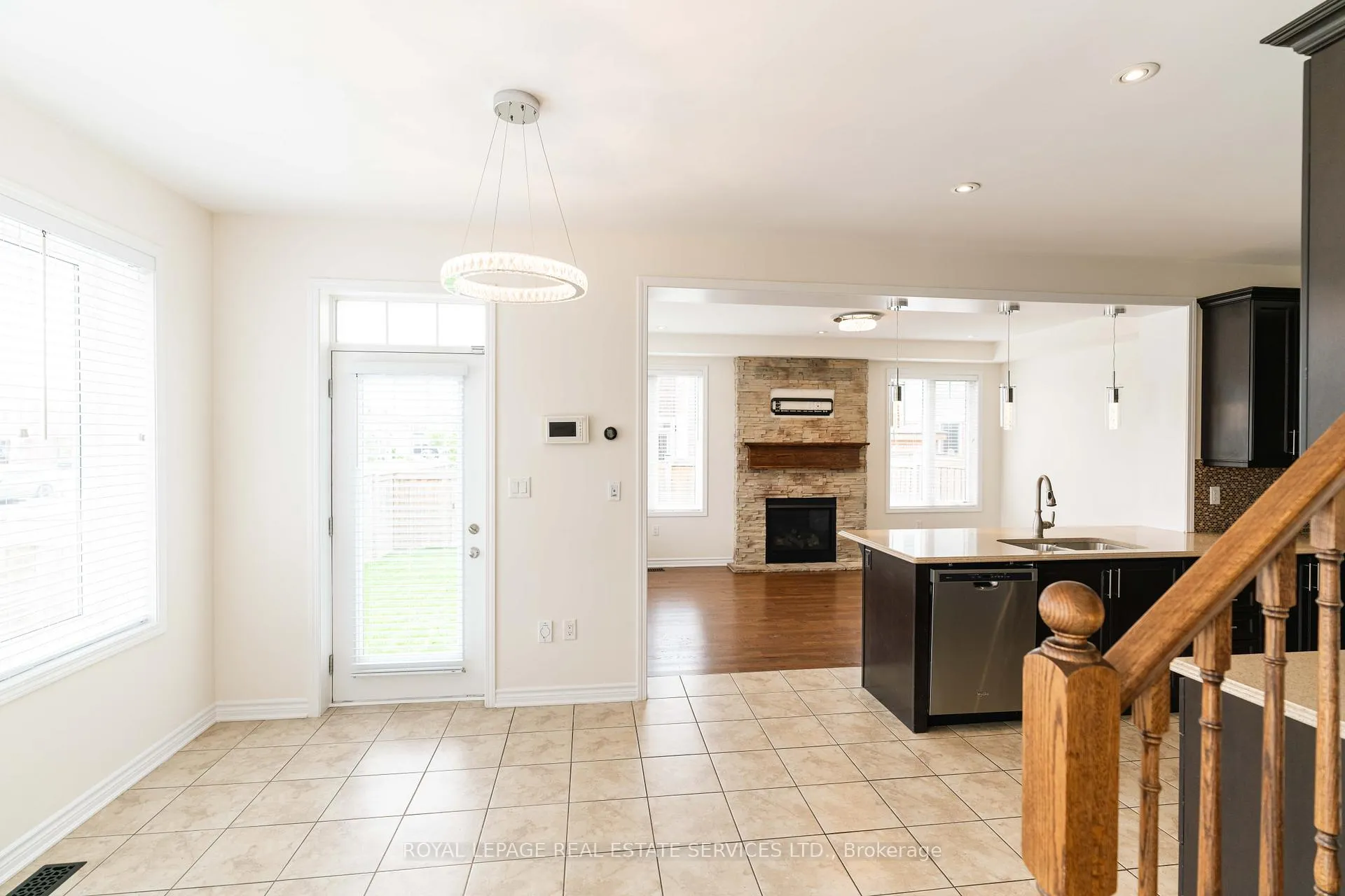 Photo 10 of 974 Penson Crescent, Milton, Coates — HOMEH