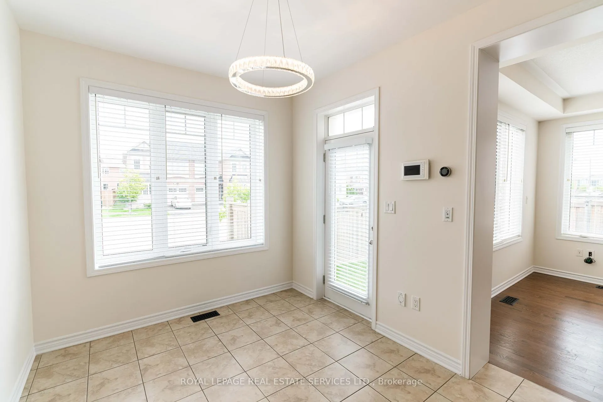 Photo 12 of 974 Penson Crescent, Milton, Coates — HOMEH