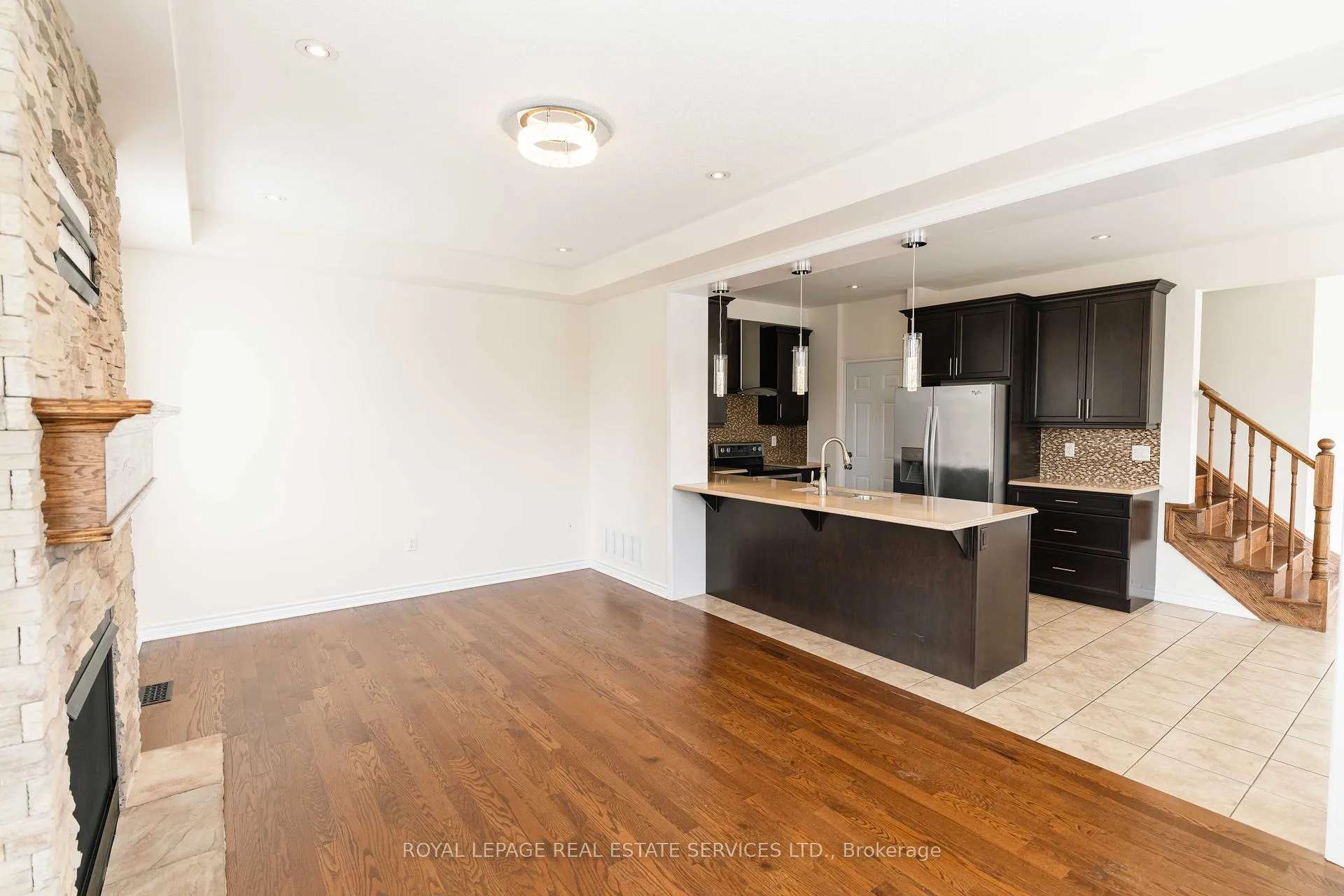 Photo 16 of 974 Penson Crescent, Milton, Coates — HOMEH