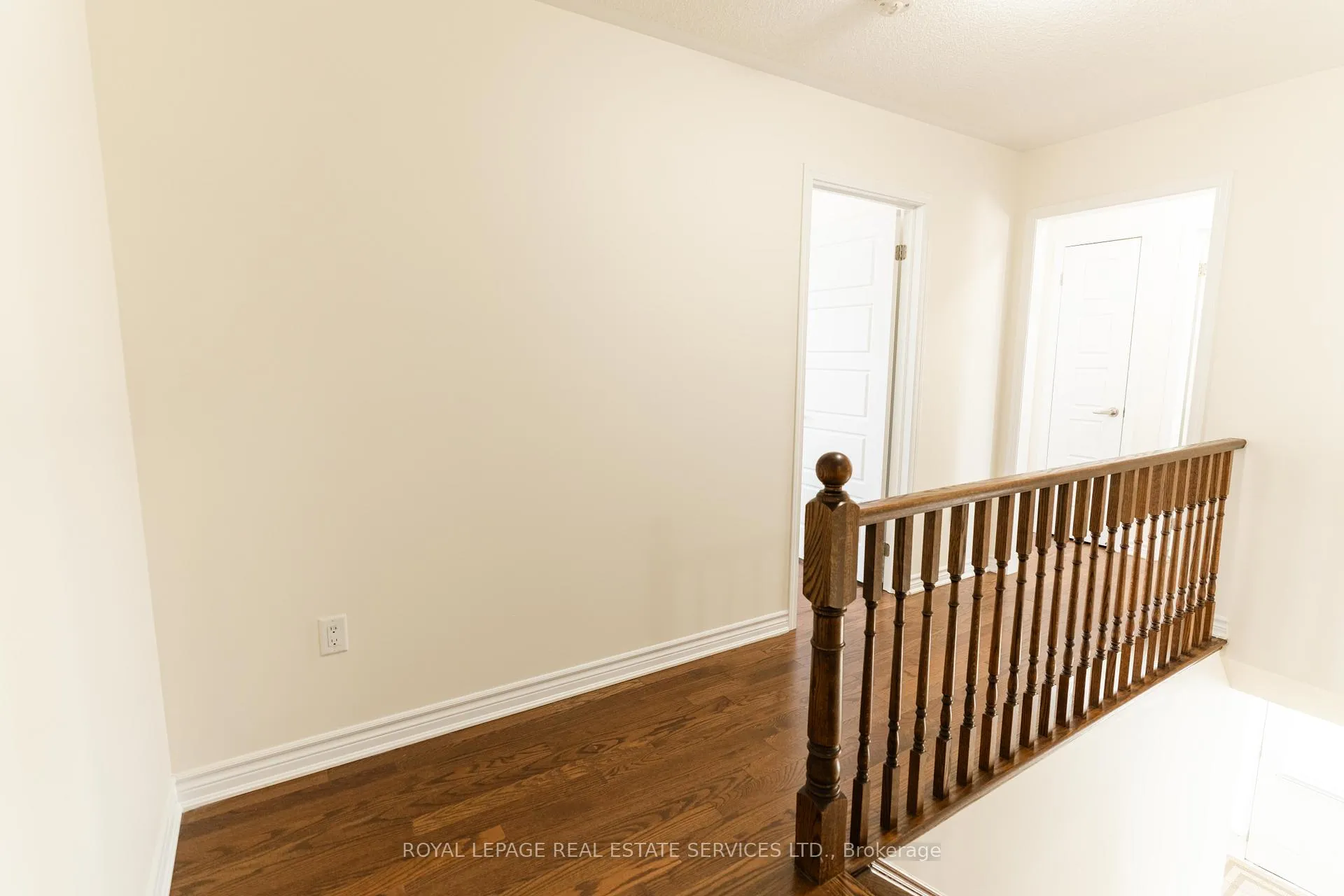 Photo 21 of 974 Penson Crescent, Milton, Coates — HOMEH