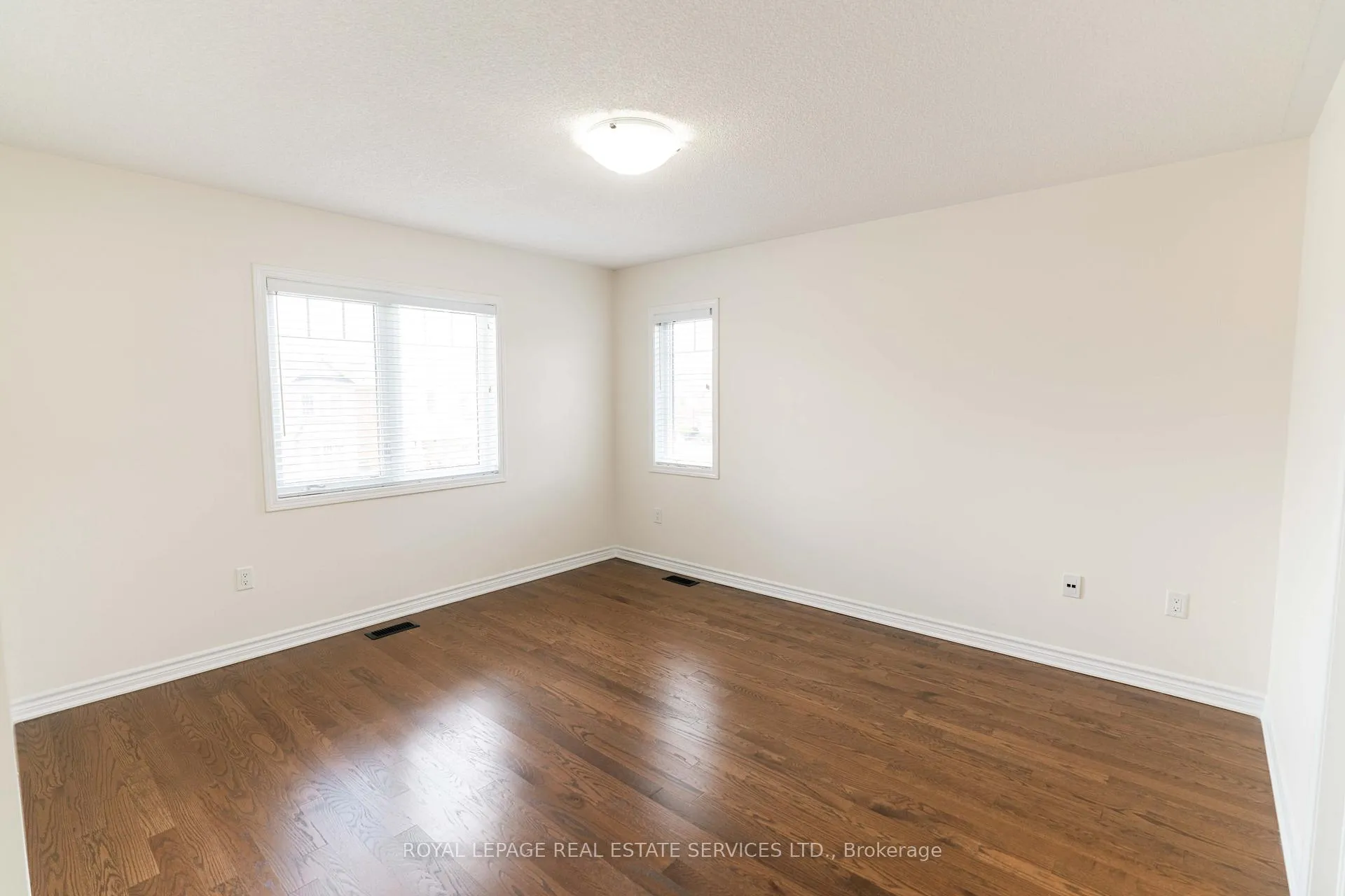 Photo 31 of 974 Penson Crescent, Milton, Coates — HOMEH