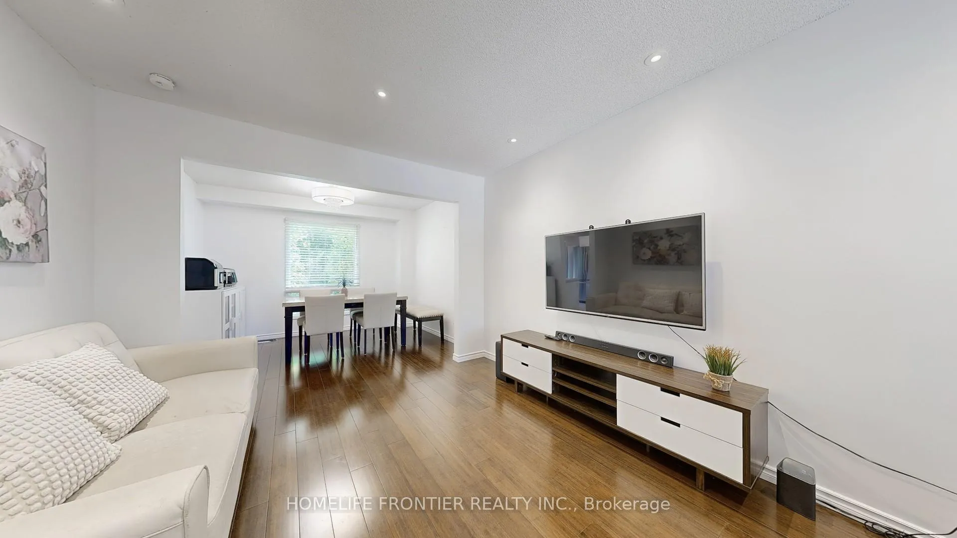 Photo 4 of 1644 Holly Hedge Drive, Pickering, Brock Ridge — HOMEH