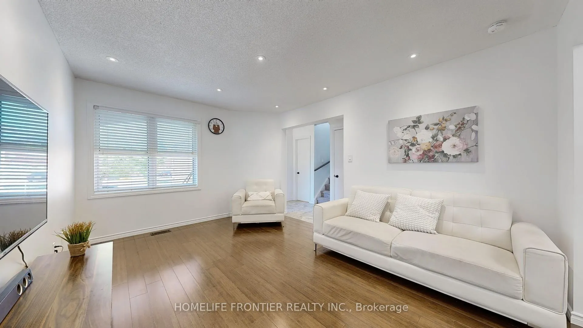 Photo 5 of 1644 Holly Hedge Drive, Pickering, Brock Ridge — HOMEH