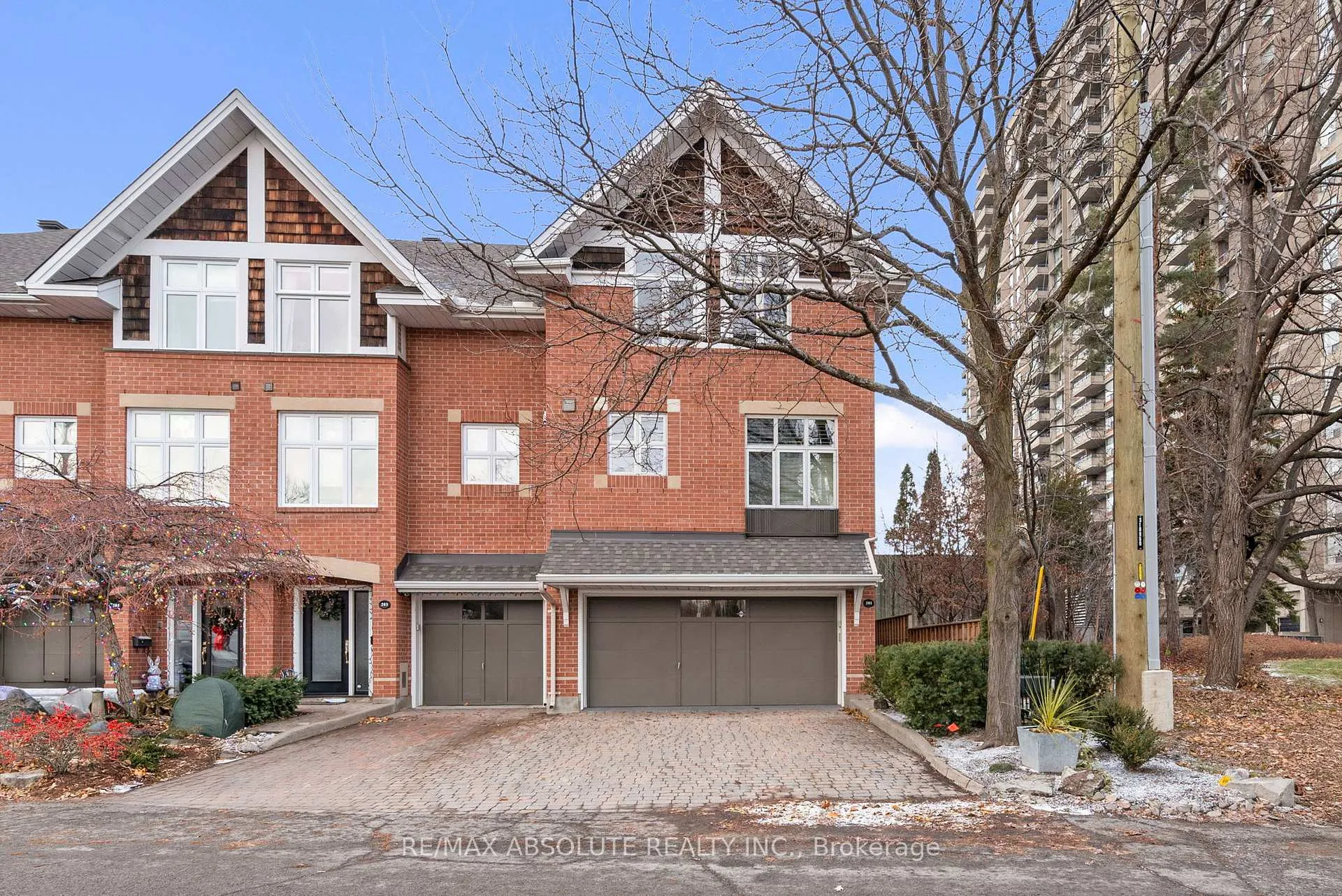 Front of 201 Clearview Avenue
