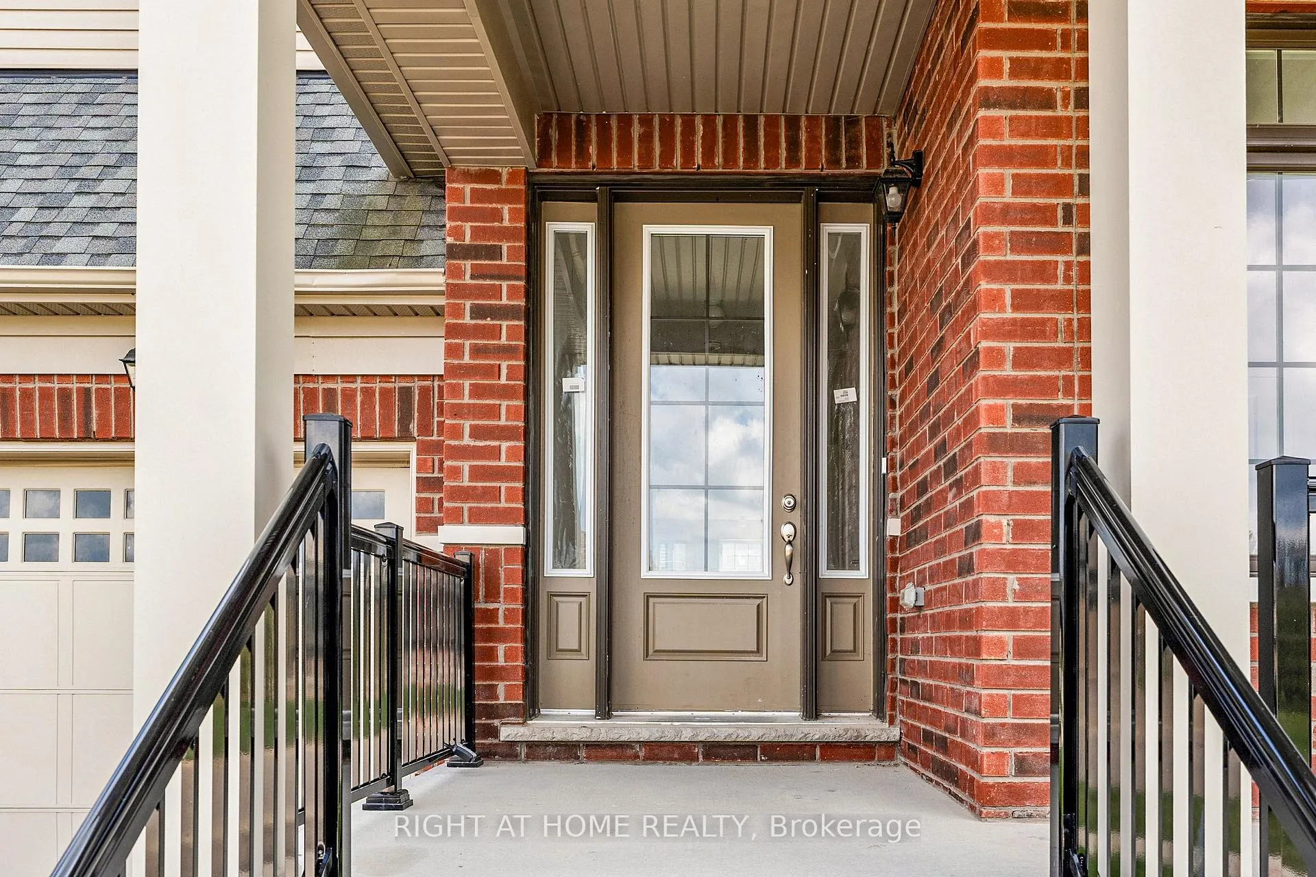 Photo 3 of 239 Wilcox Drive, Clearview, Stayner — HOMEH