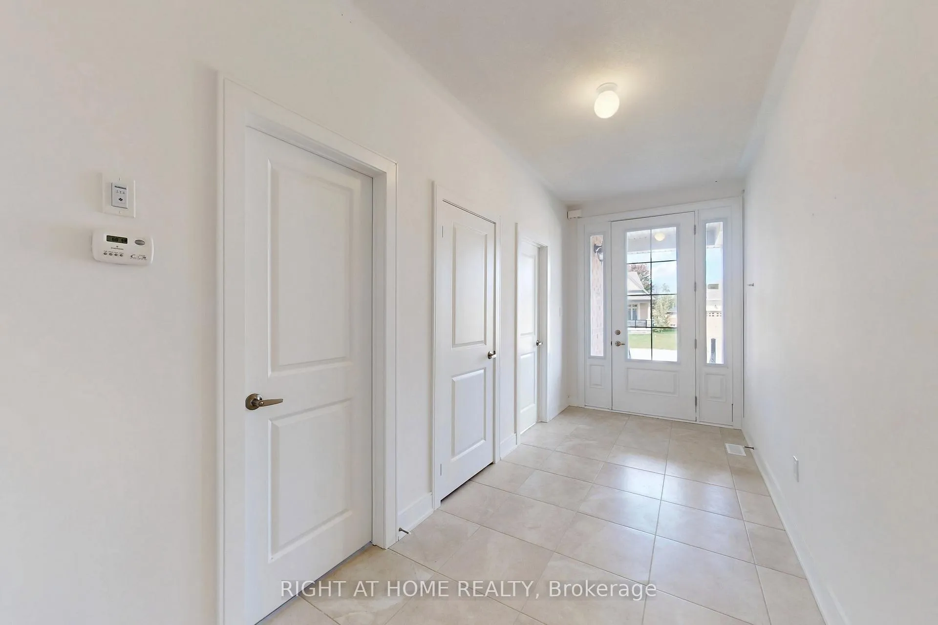 Photo 5 of 239 Wilcox Drive, Clearview, Stayner — HOMEH