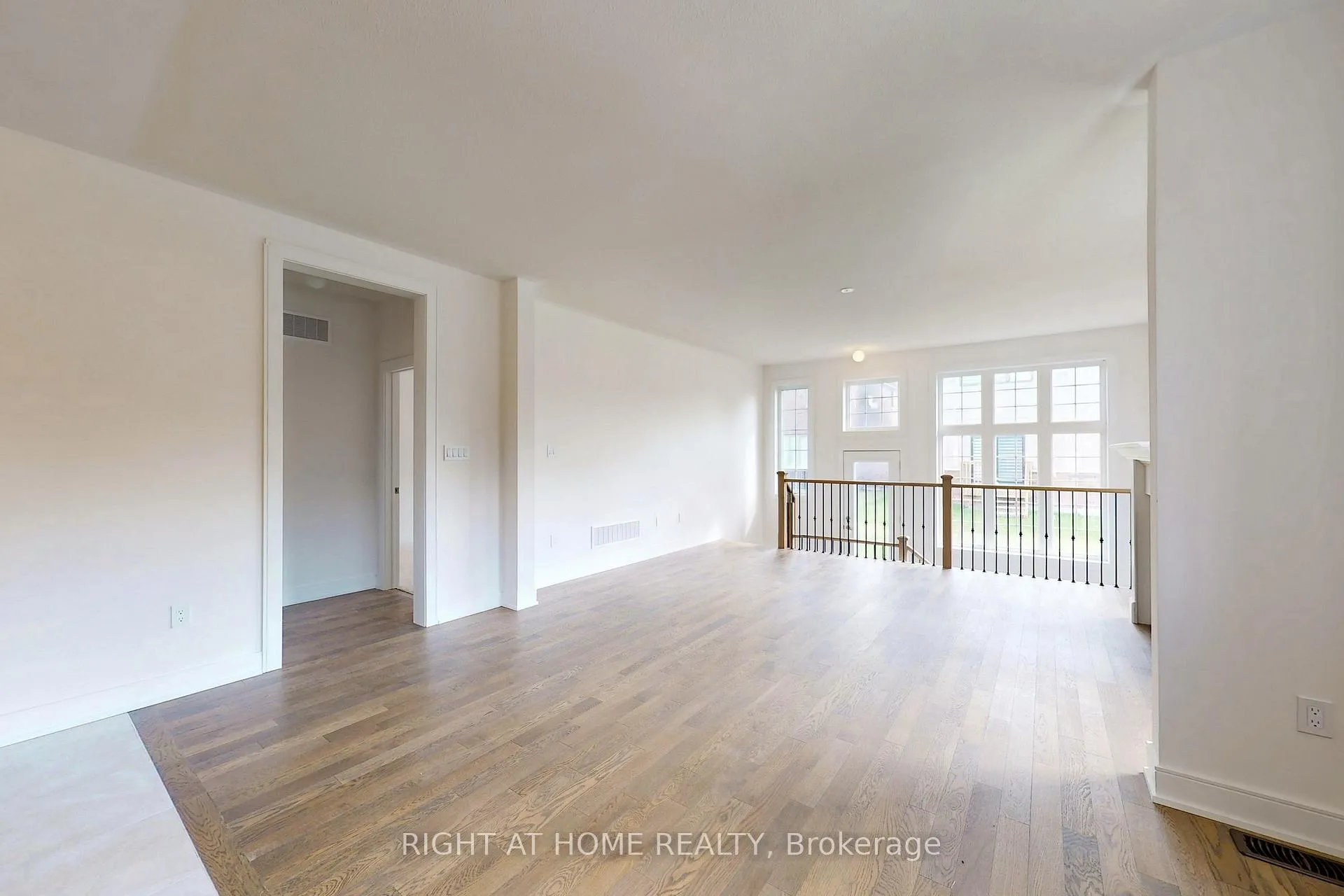 Photo 8 of 239 Wilcox Drive, Clearview, Stayner — HOMEH