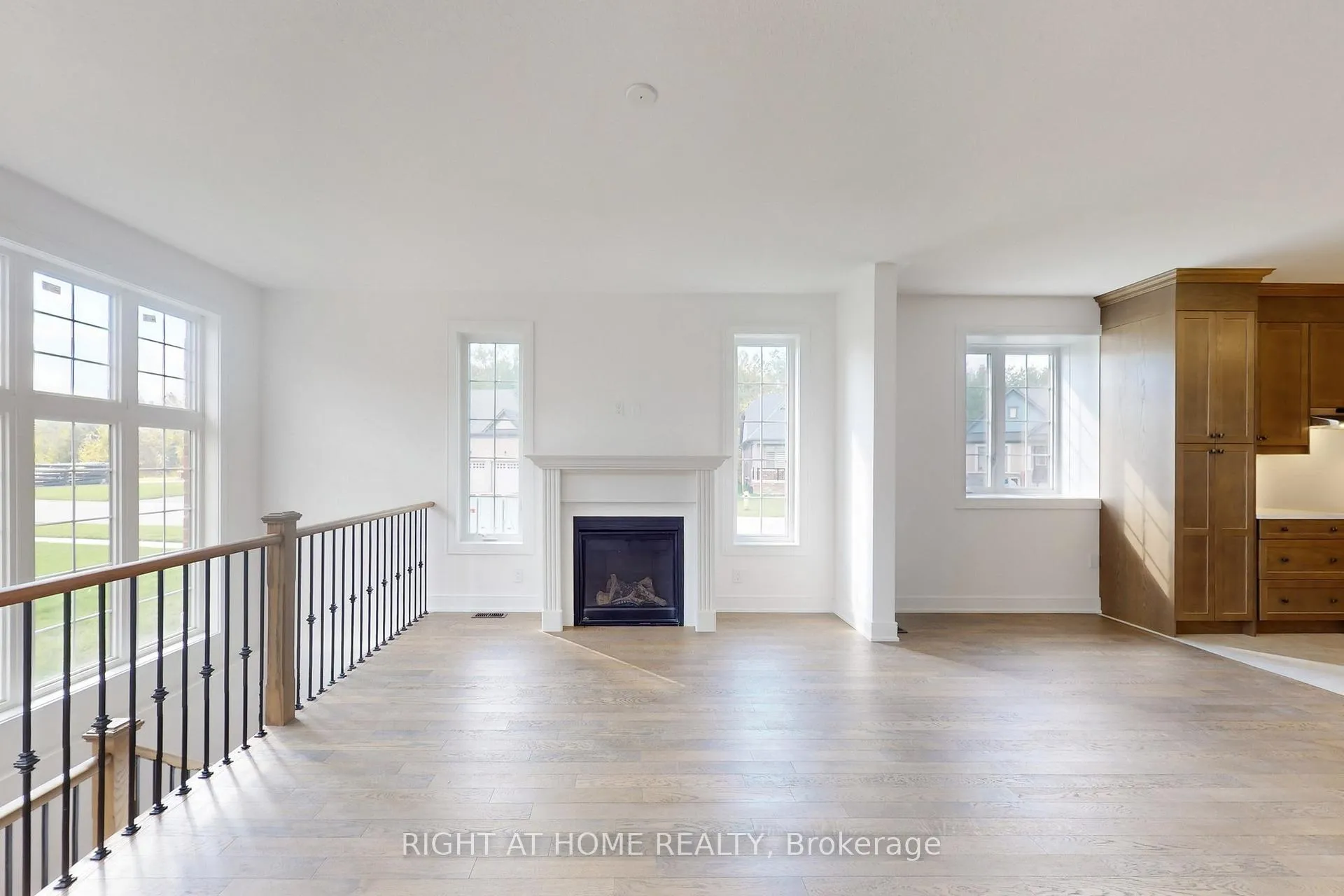 Photo 12 of 239 Wilcox Drive, Clearview, Stayner — HOMEH