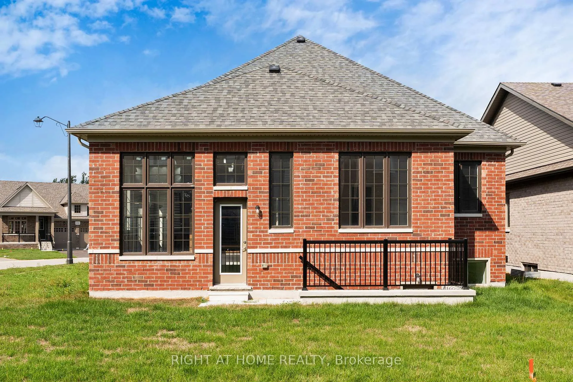 Photo 35 of 239 Wilcox Drive, Clearview, Stayner — HOMEH