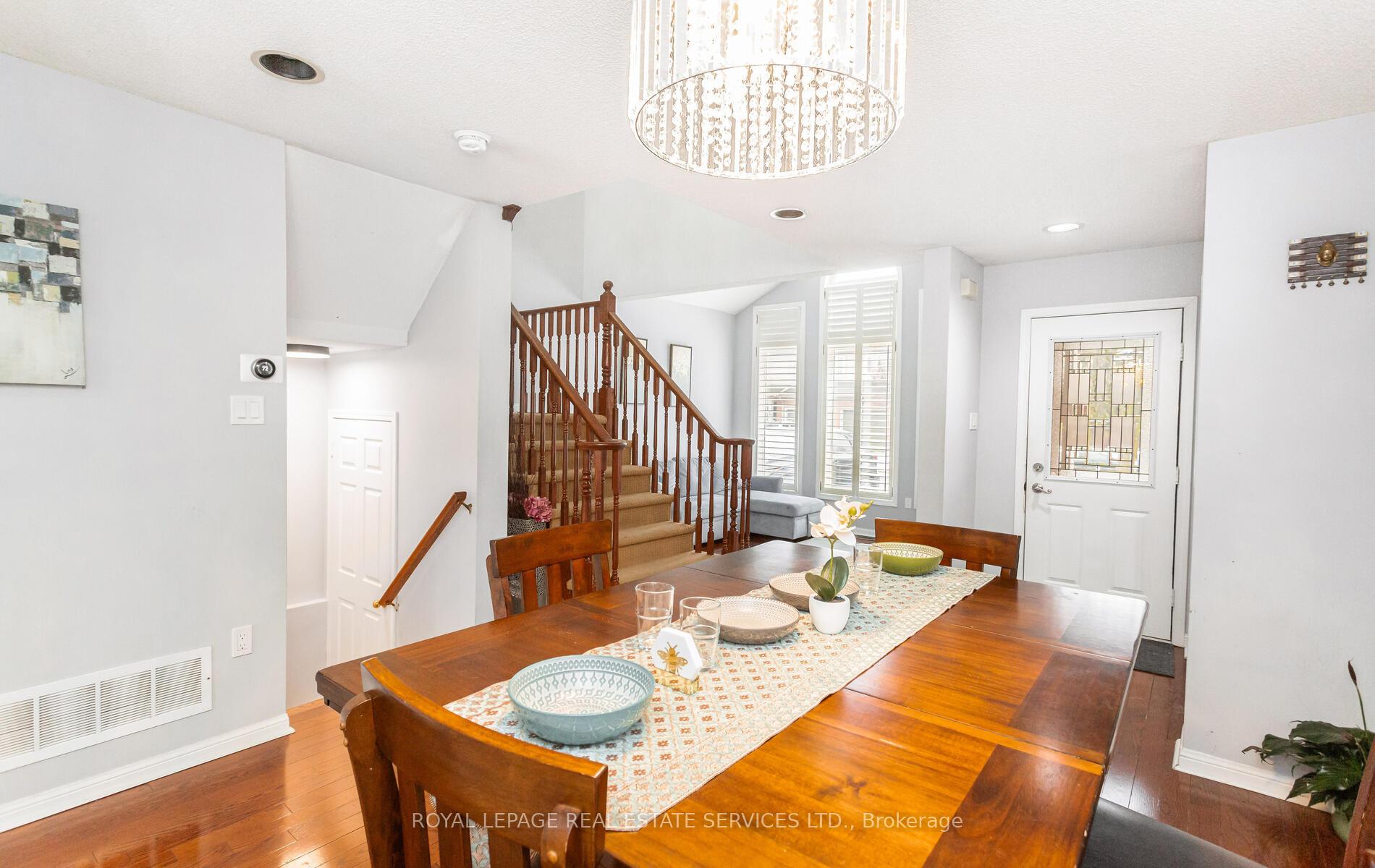 Photo 6 of 5050 Bunton Crescent, Burlington, Orchard — HOMEH