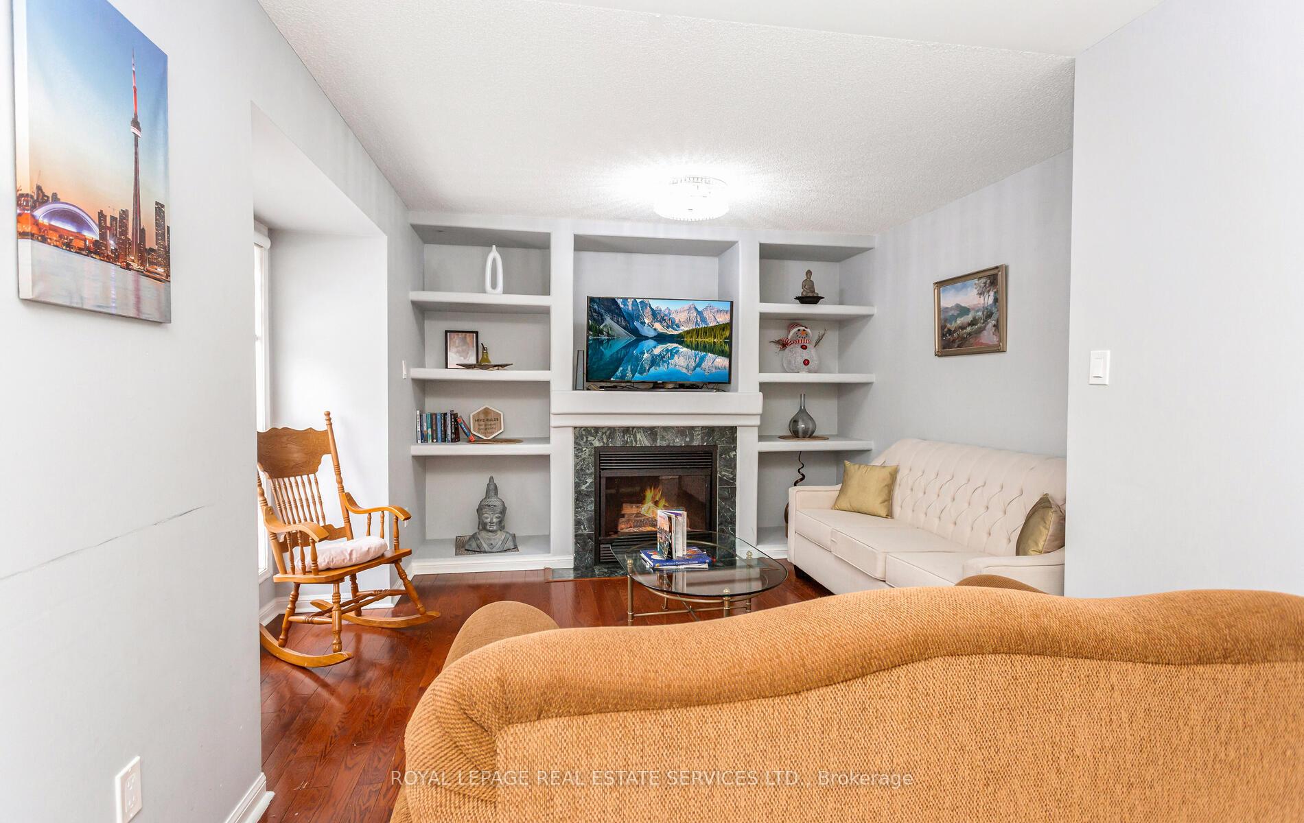 Photo 8 of 5050 Bunton Crescent, Burlington, Orchard — HOMEH