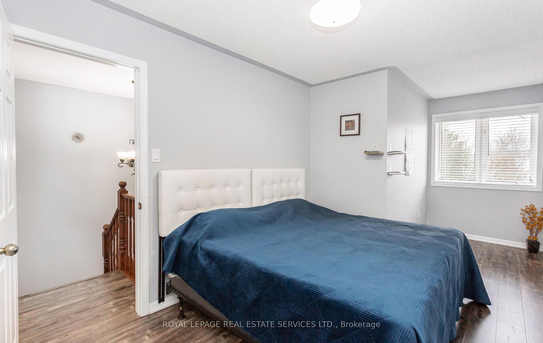 Photo 25 of 5050 Bunton Crescent, Burlington, Orchard — HOMEH