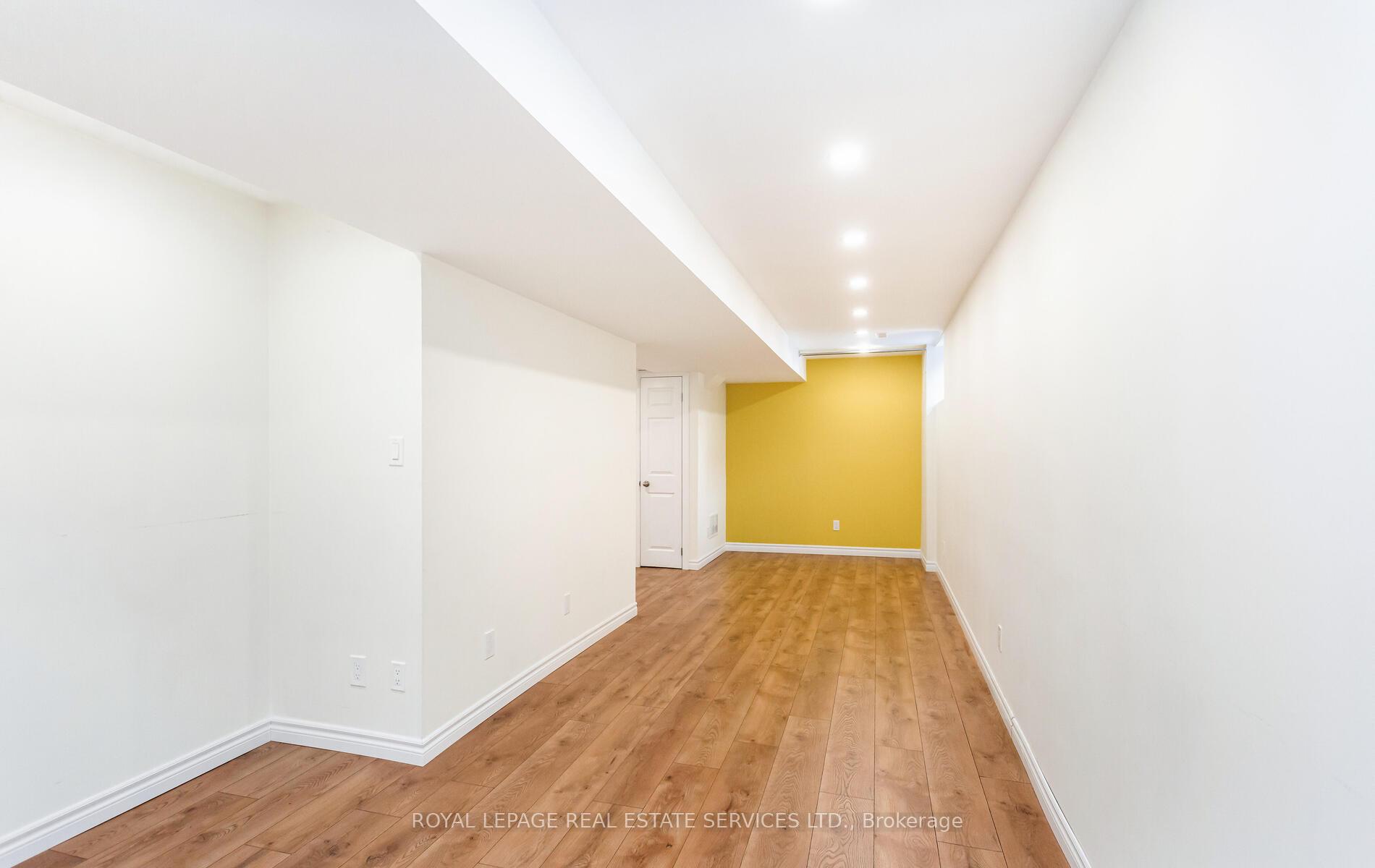 Photo 32 of 5050 Bunton Crescent, Burlington, Orchard — HOMEH