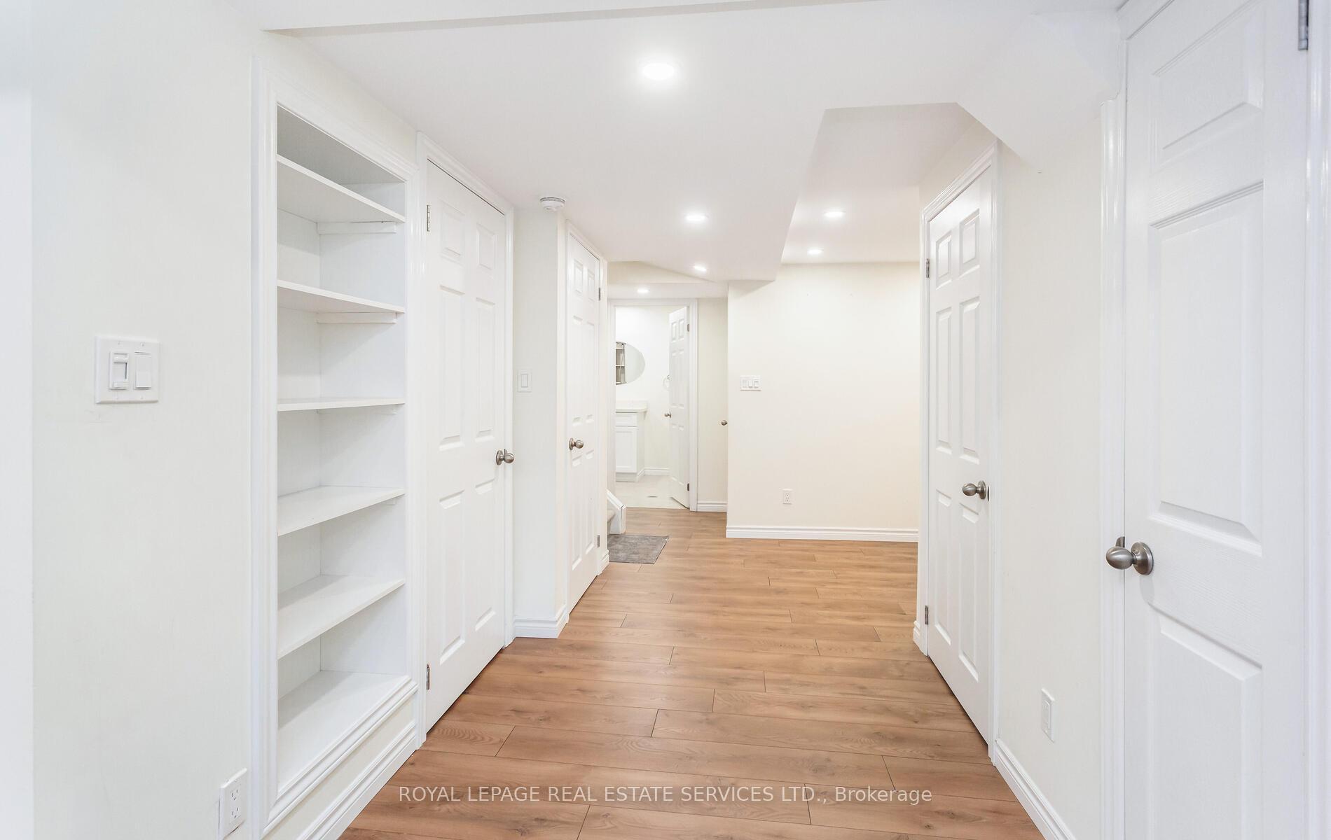 Photo 33 of 5050 Bunton Crescent, Burlington, Orchard — HOMEH