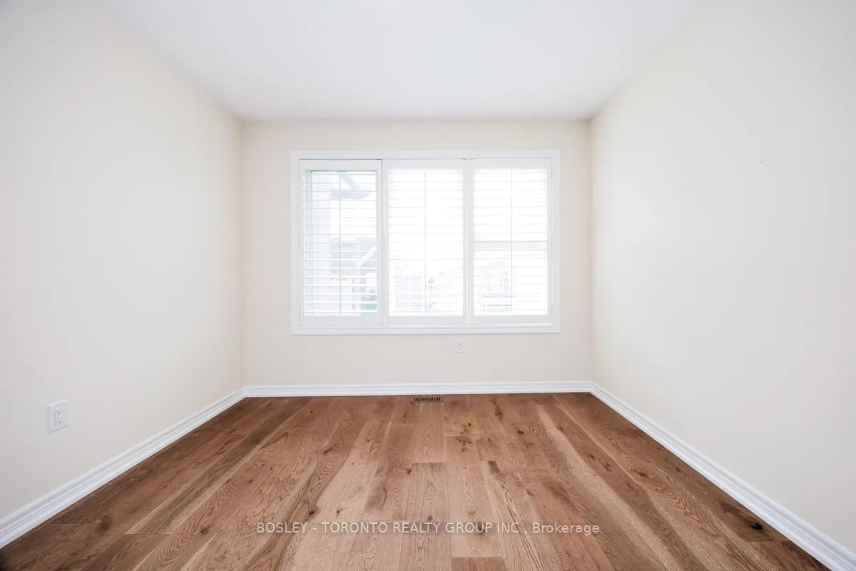 Photo 10 of 100 Ian Baron Avenue, Markham, Village Green-South Unionville — HOMEH
