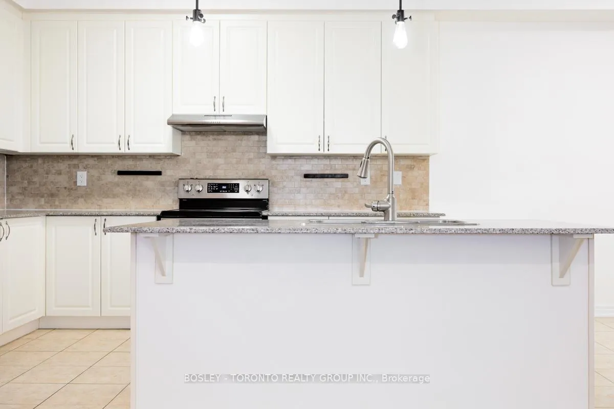 Photo 17 of 100 Ian Baron Avenue, Markham, Village Green-South Unionville — HOMEH