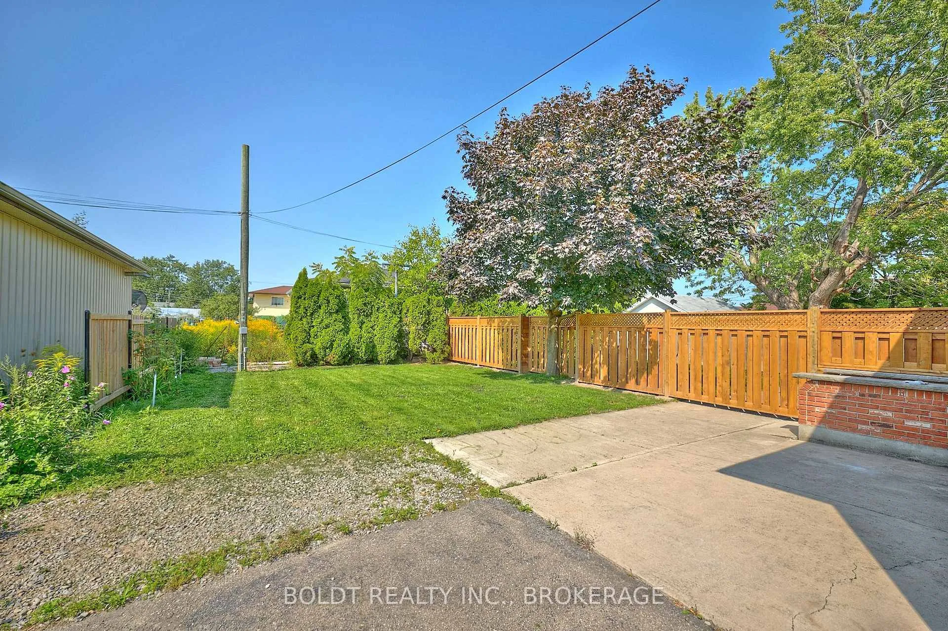 Photo 29 of 19 Colborne Street, Thorold, Thorold Downtown — HOMEH