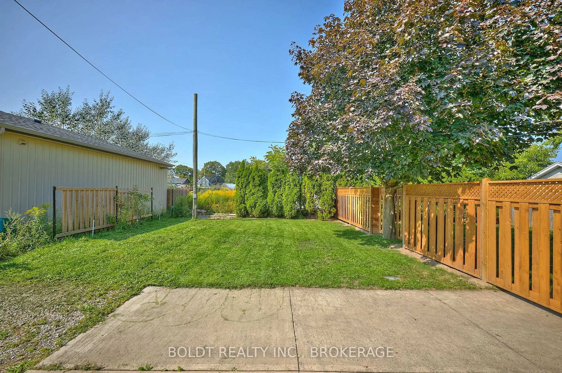 Photo 30 of 19 Colborne Street, Thorold, Thorold Downtown — HOMEH