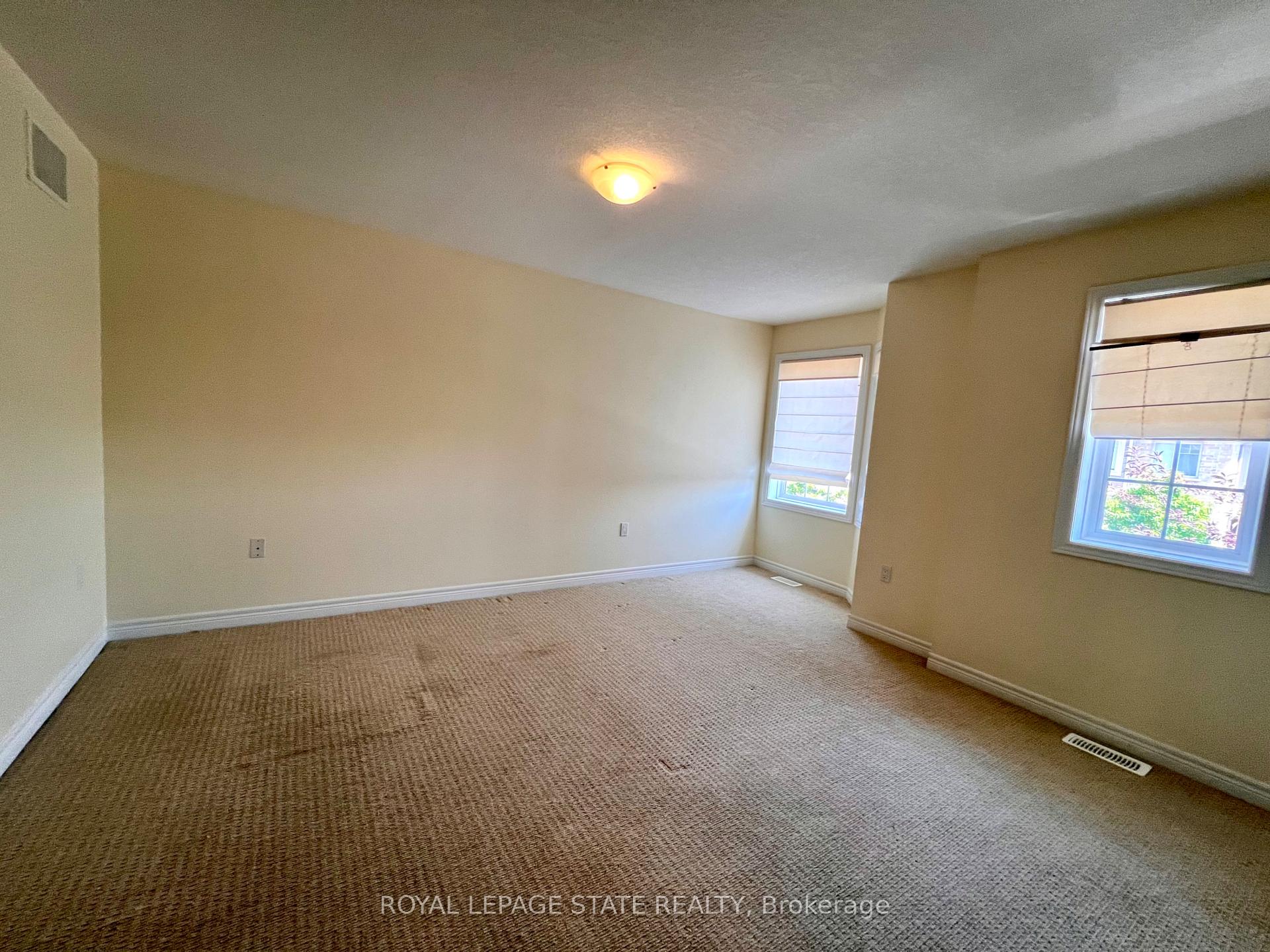 Photo 14 of Unit 3, 8 Lakelawn Road, Grimsby, Grimsby Beach — HOMEH