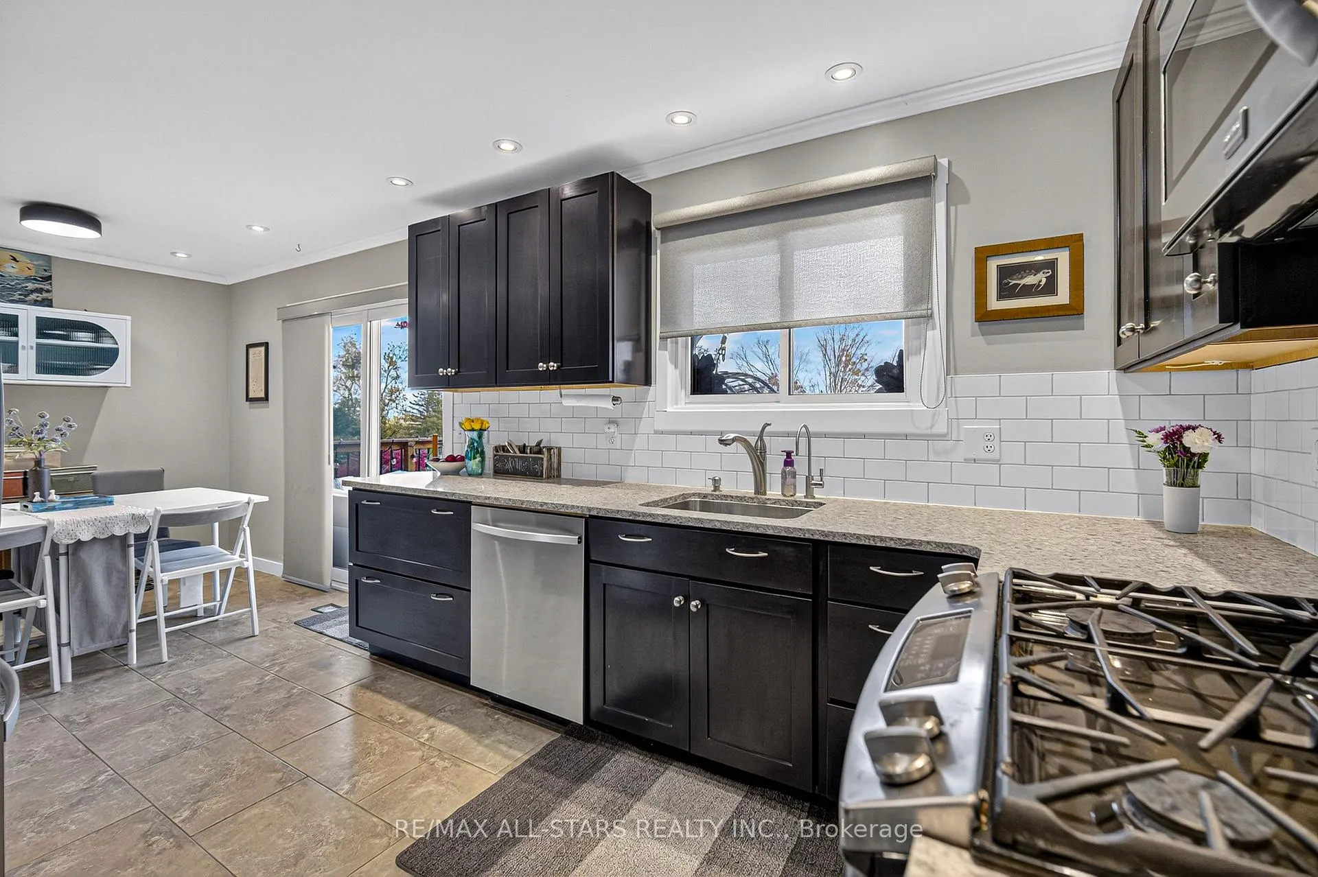 Photo 9 of 1565 Cherryhill Road, Peterborough, Monaghan Ward 2 — HOMEH
