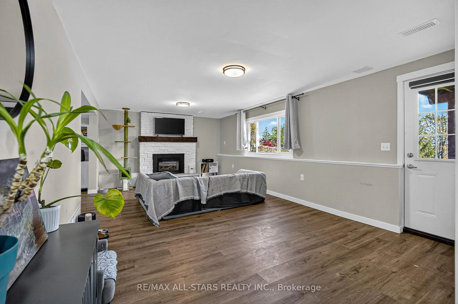 Photo 17 of 1565 Cherryhill Road, Peterborough, Monaghan Ward 2 — HOMEH