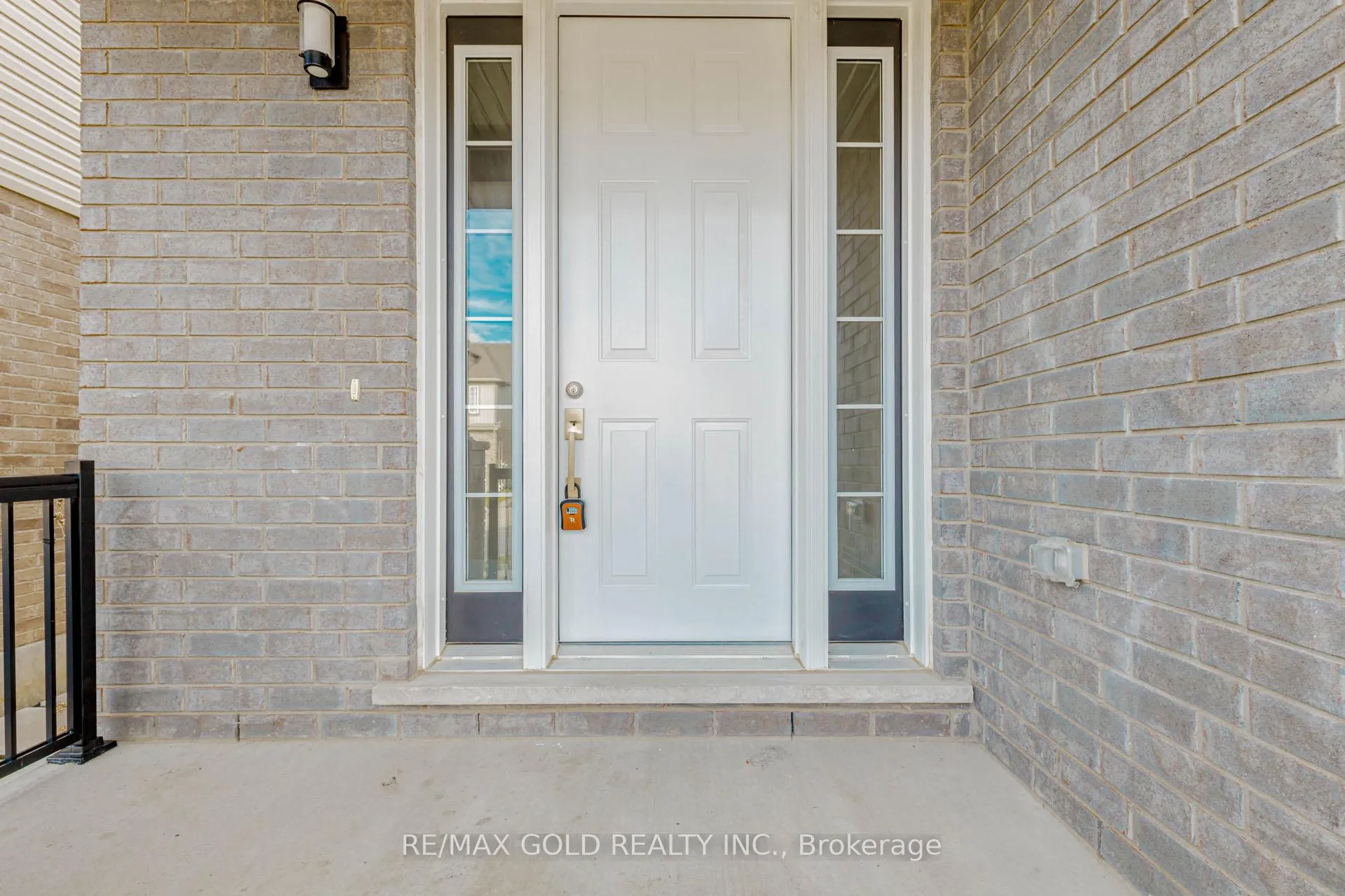 Photo 6 of 352 Sedgewood Street, Kitchener — HOMEH