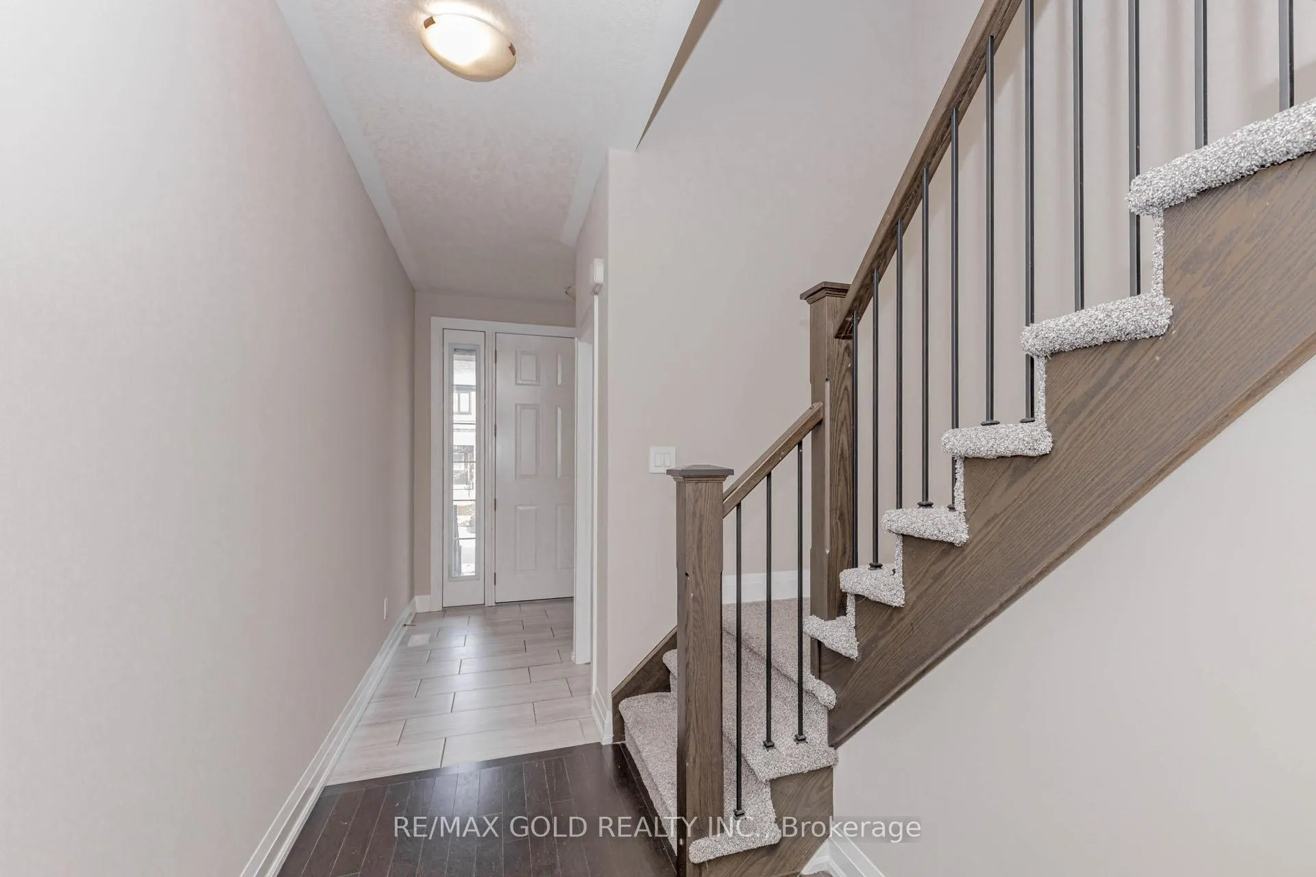 Photo 9 of 352 Sedgewood Street, Kitchener — HOMEH
