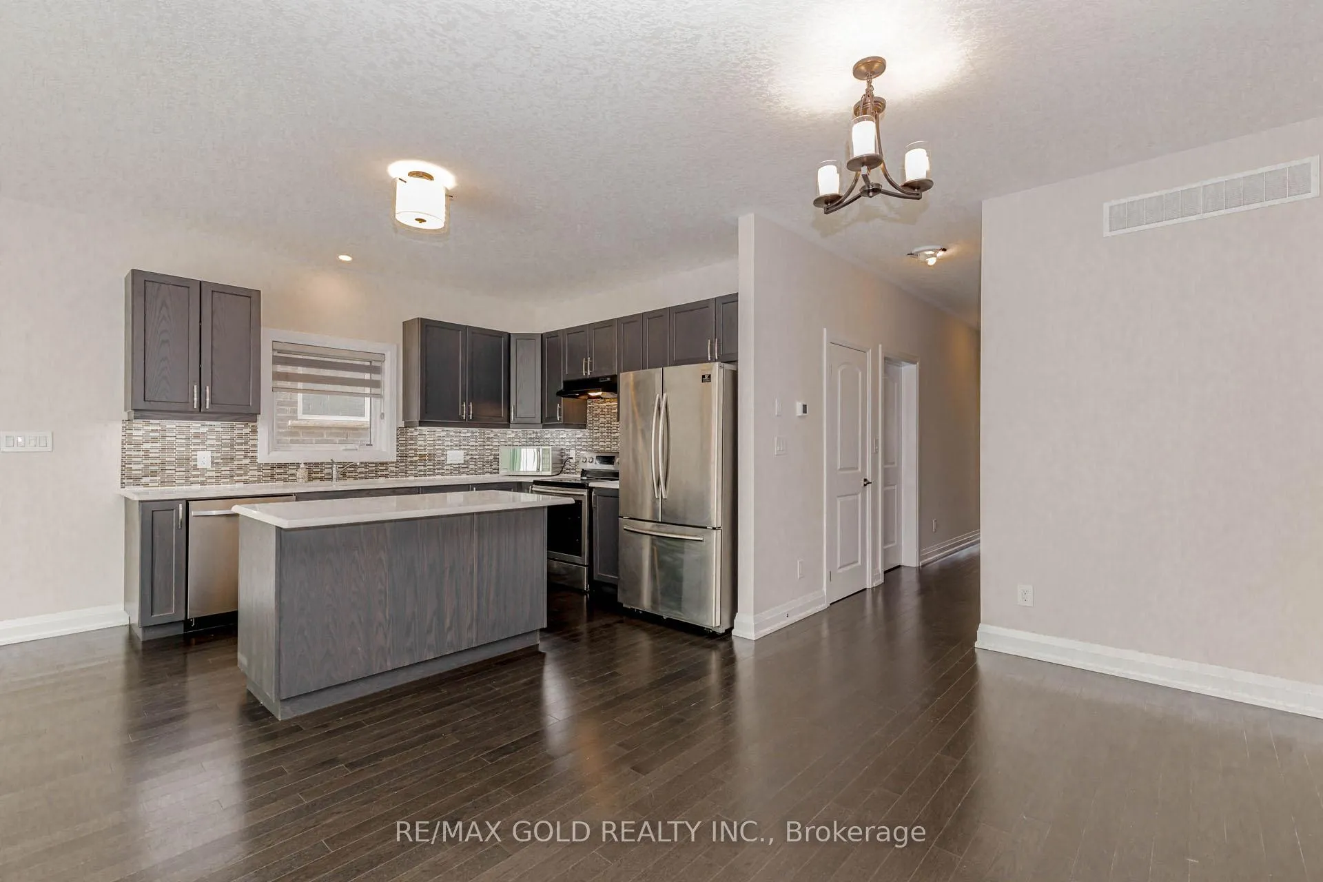 Photo 14 of 352 Sedgewood Street, Kitchener — HOMEH