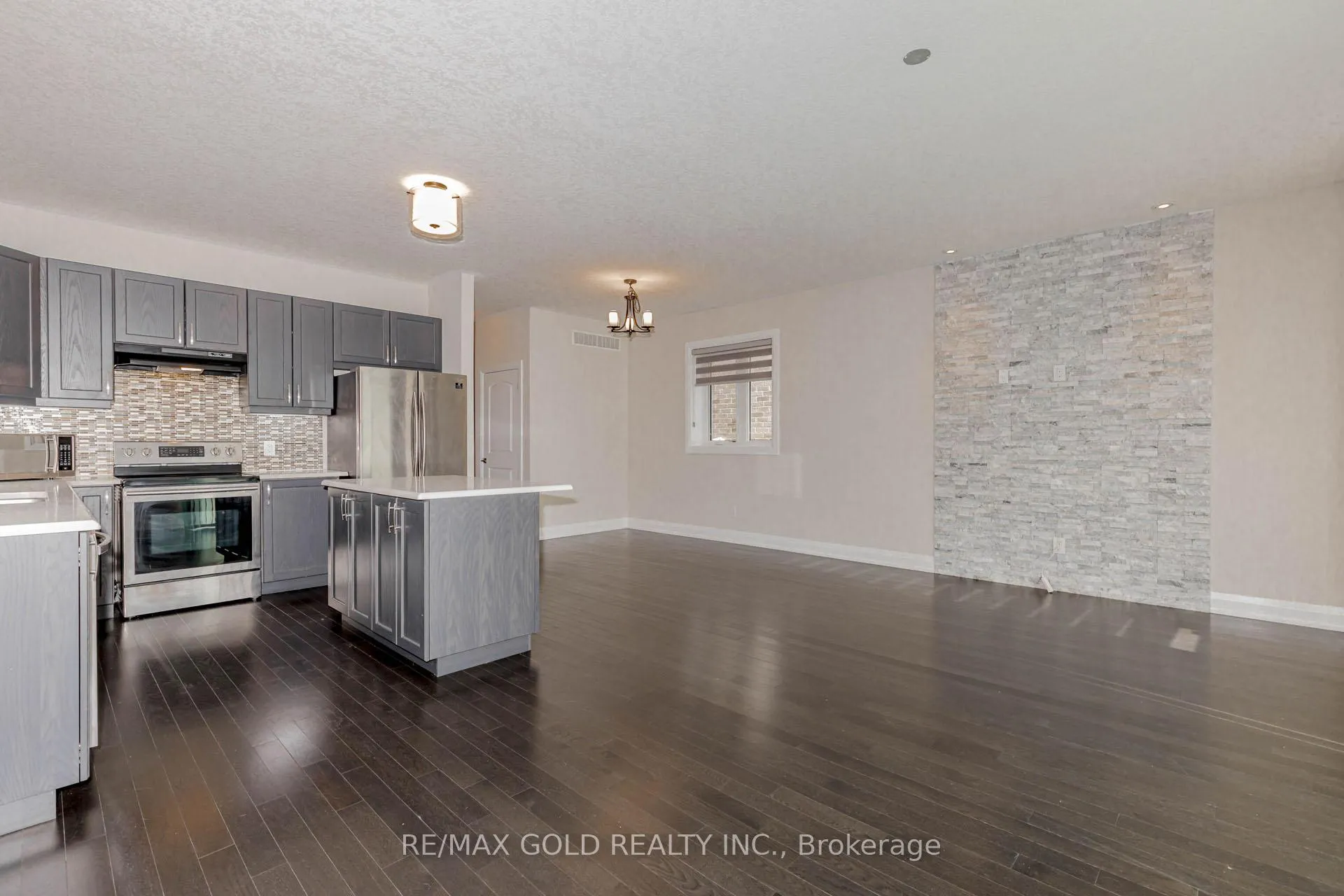 Photo 22 of 352 Sedgewood Street, Kitchener — HOMEH