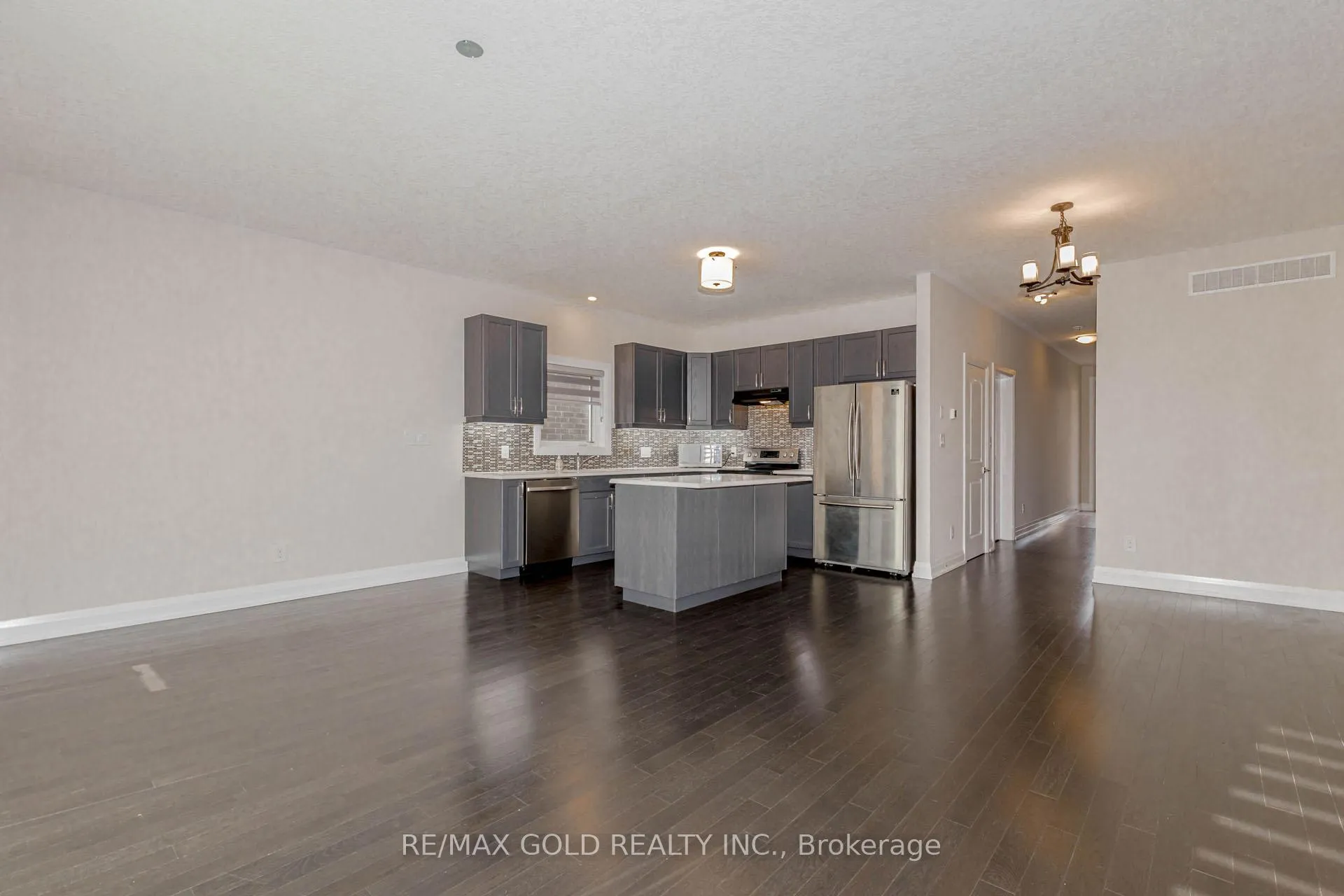 Photo 23 of 352 Sedgewood Street, Kitchener — HOMEH