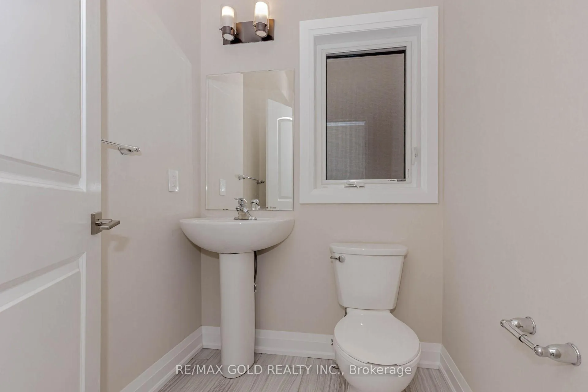 Photo 24 of 352 Sedgewood Street, Kitchener — HOMEH