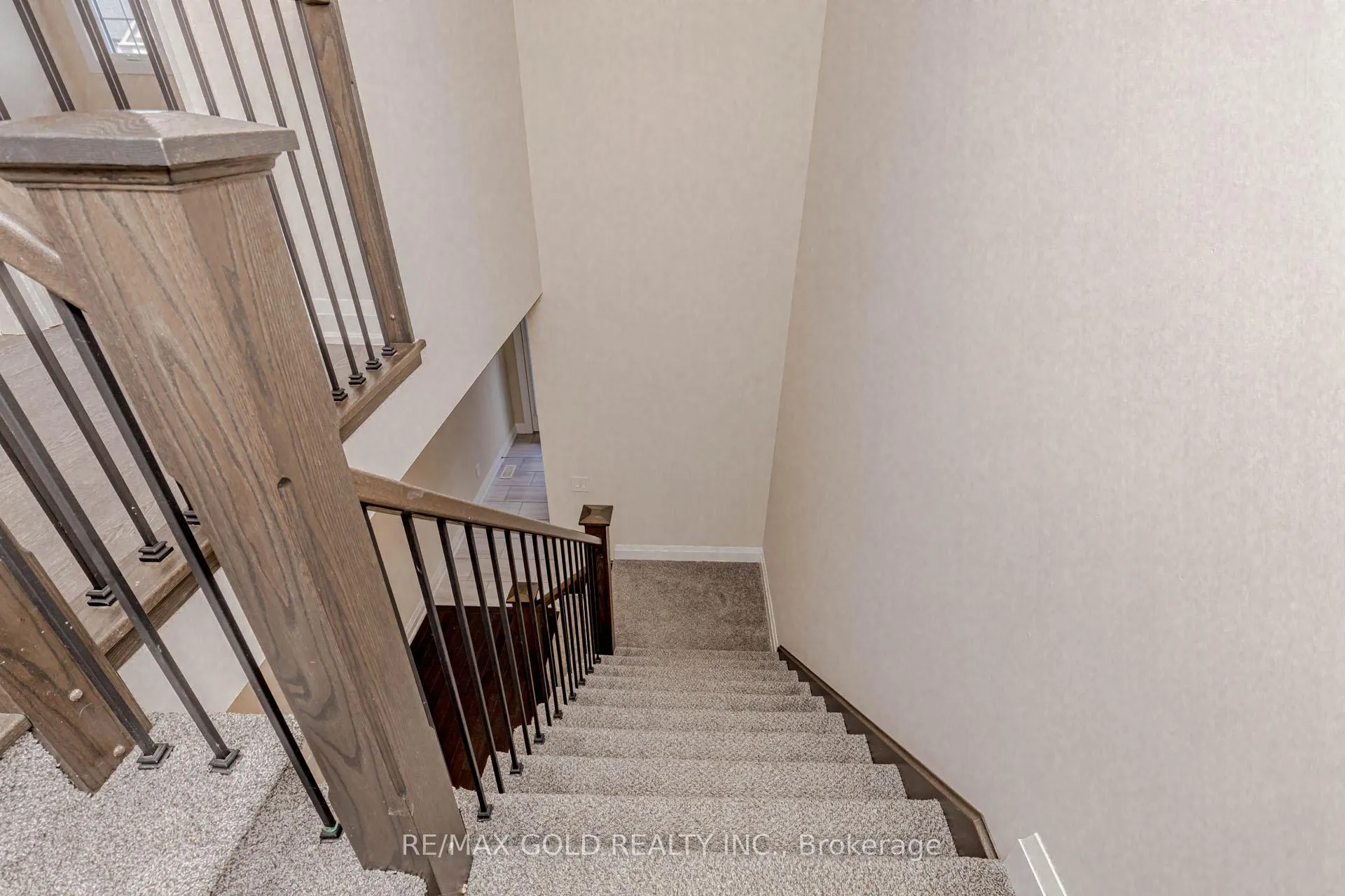 Photo 26 of 352 Sedgewood Street, Kitchener — HOMEH