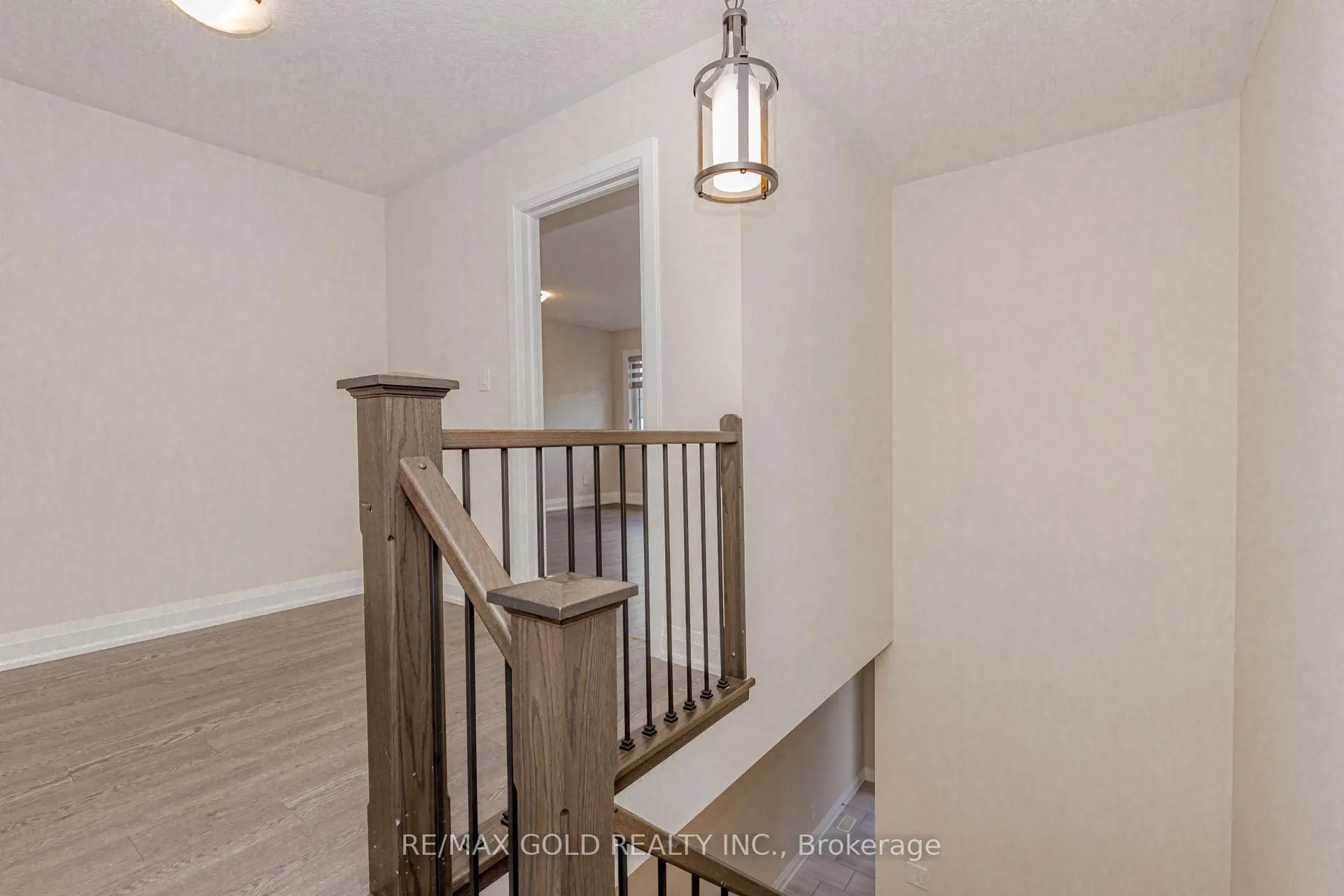 Photo 27 of 352 Sedgewood Street, Kitchener — HOMEH