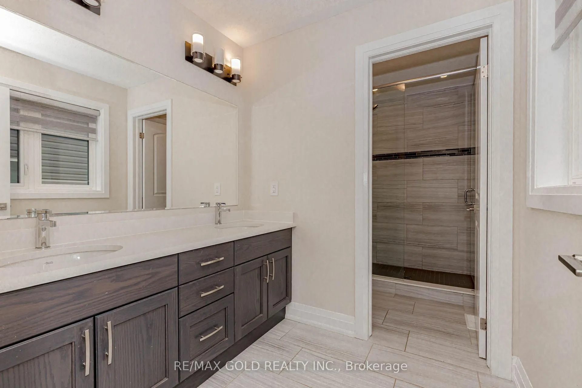 Photo 33 of 352 Sedgewood Street, Kitchener — HOMEH