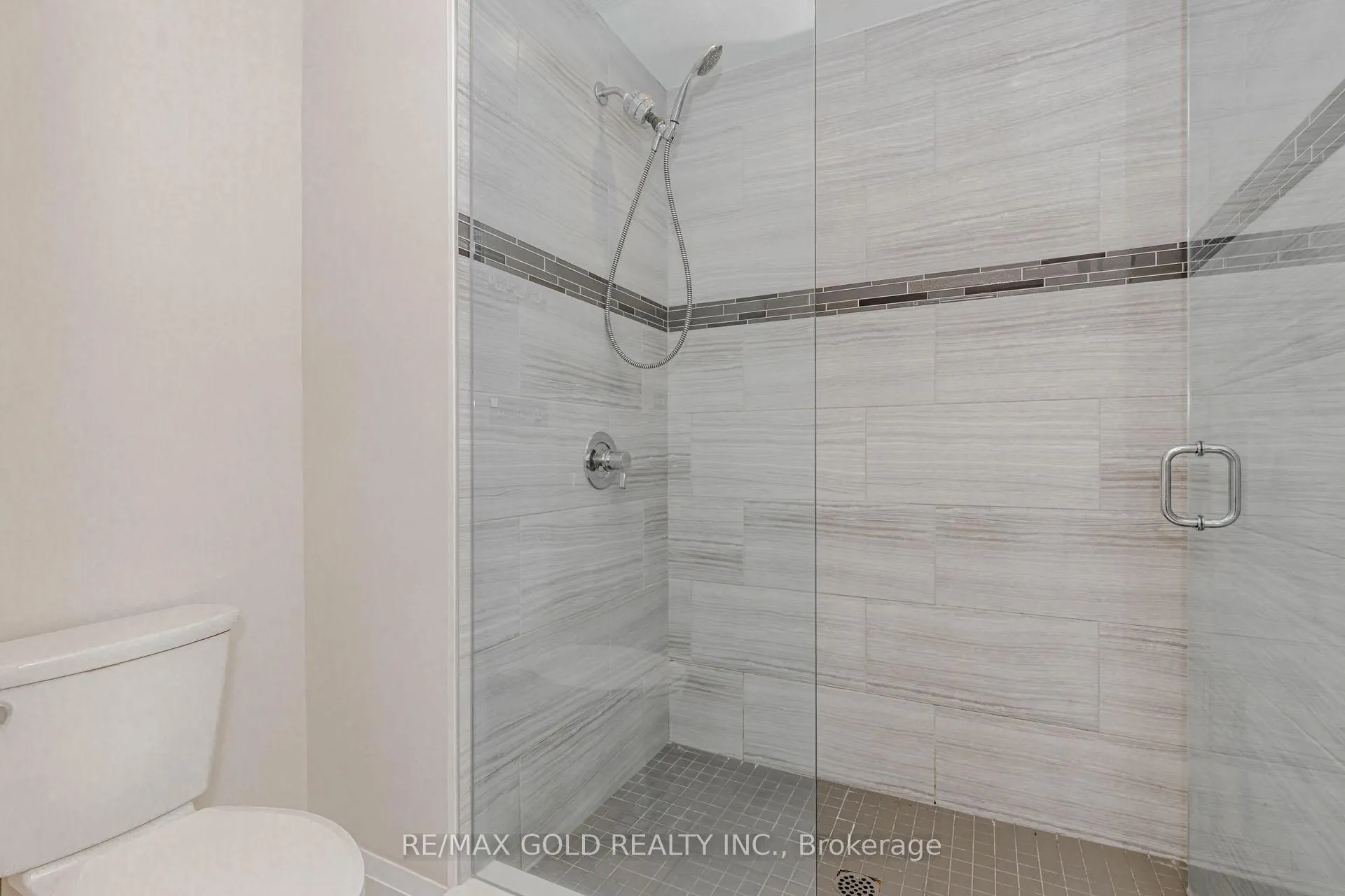 Photo 34 of 352 Sedgewood Street, Kitchener — HOMEH