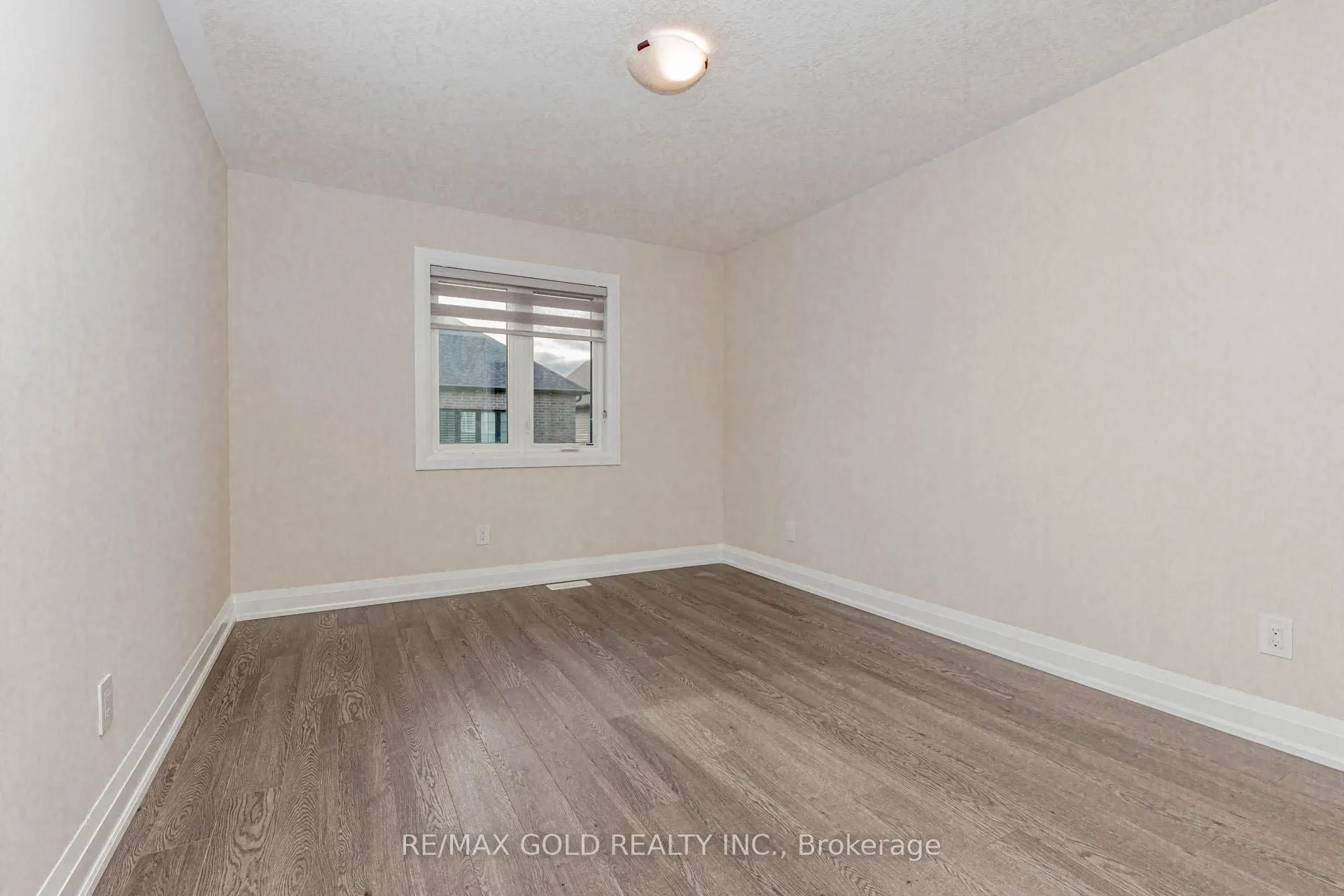 Photo 36 of 352 Sedgewood Street, Kitchener — HOMEH