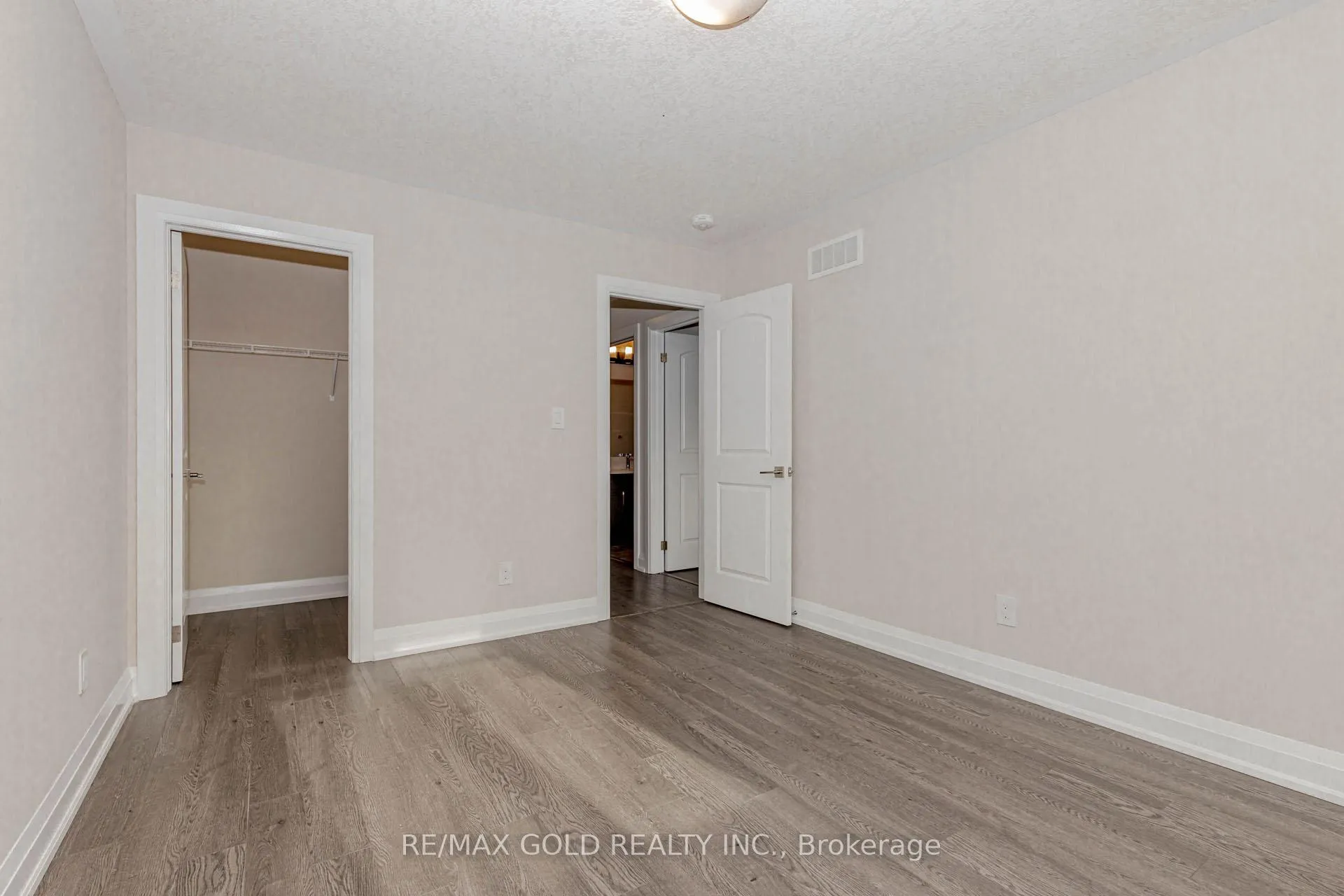 Photo 38 of 352 Sedgewood Street, Kitchener — HOMEH