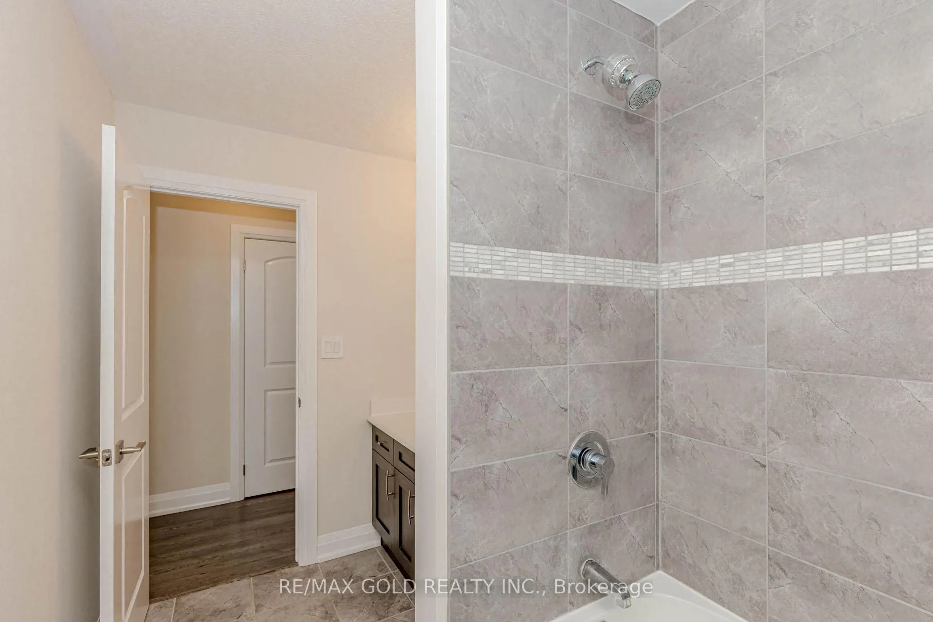 Photo 42 of 352 Sedgewood Street, Kitchener — HOMEH