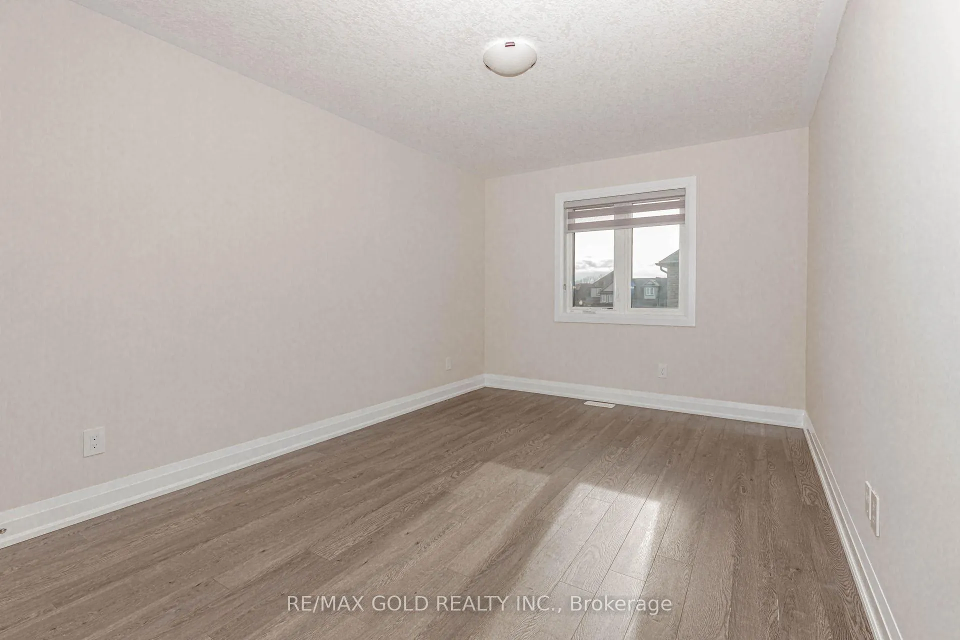 Photo 43 of 352 Sedgewood Street, Kitchener — HOMEH