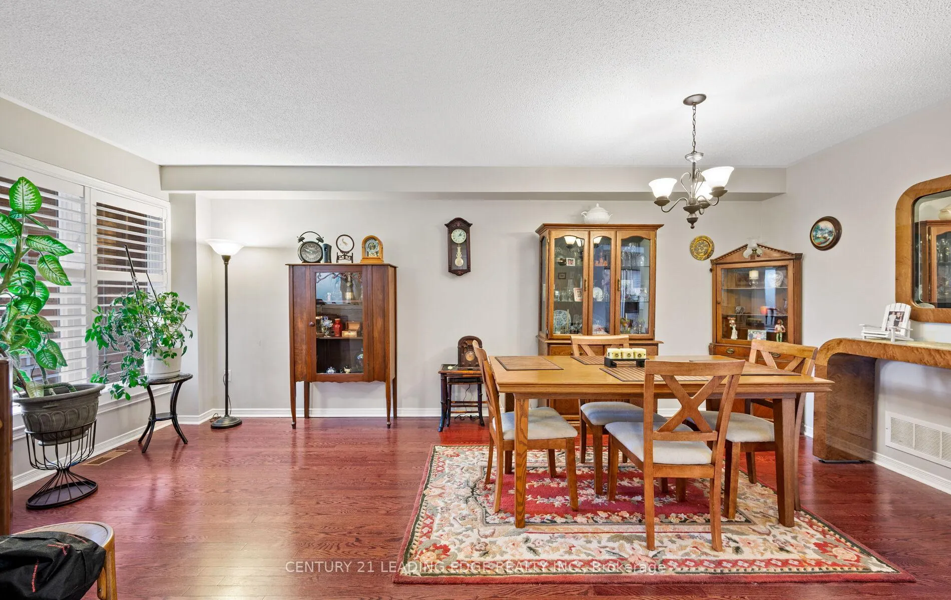 Photo 5 of 113 Frank Johnston Road, Caledon, Bolton West — HOMEH