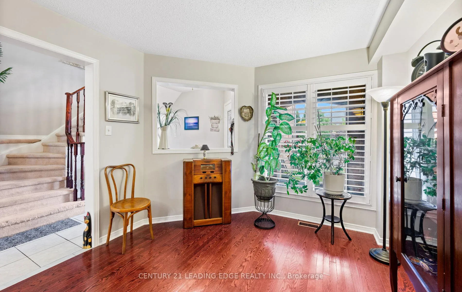 Photo 7 of 113 Frank Johnston Road, Caledon, Bolton West — HOMEH