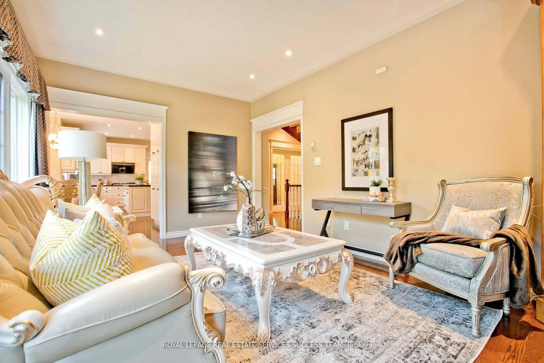 Photo 9 of 37 Heatherwood Crescent, Markham, Unionville — HOMEH